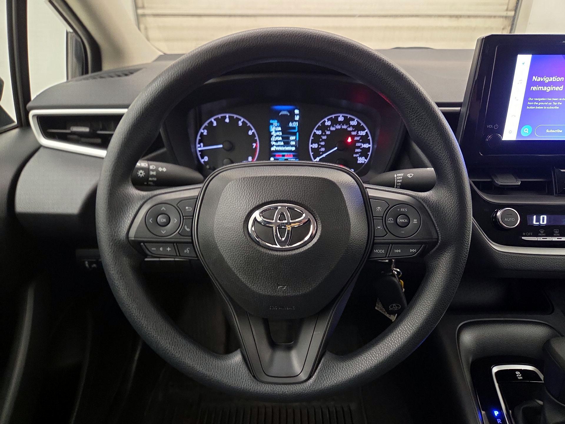 Thumbnail: 2025 Toyota Corolla - 10