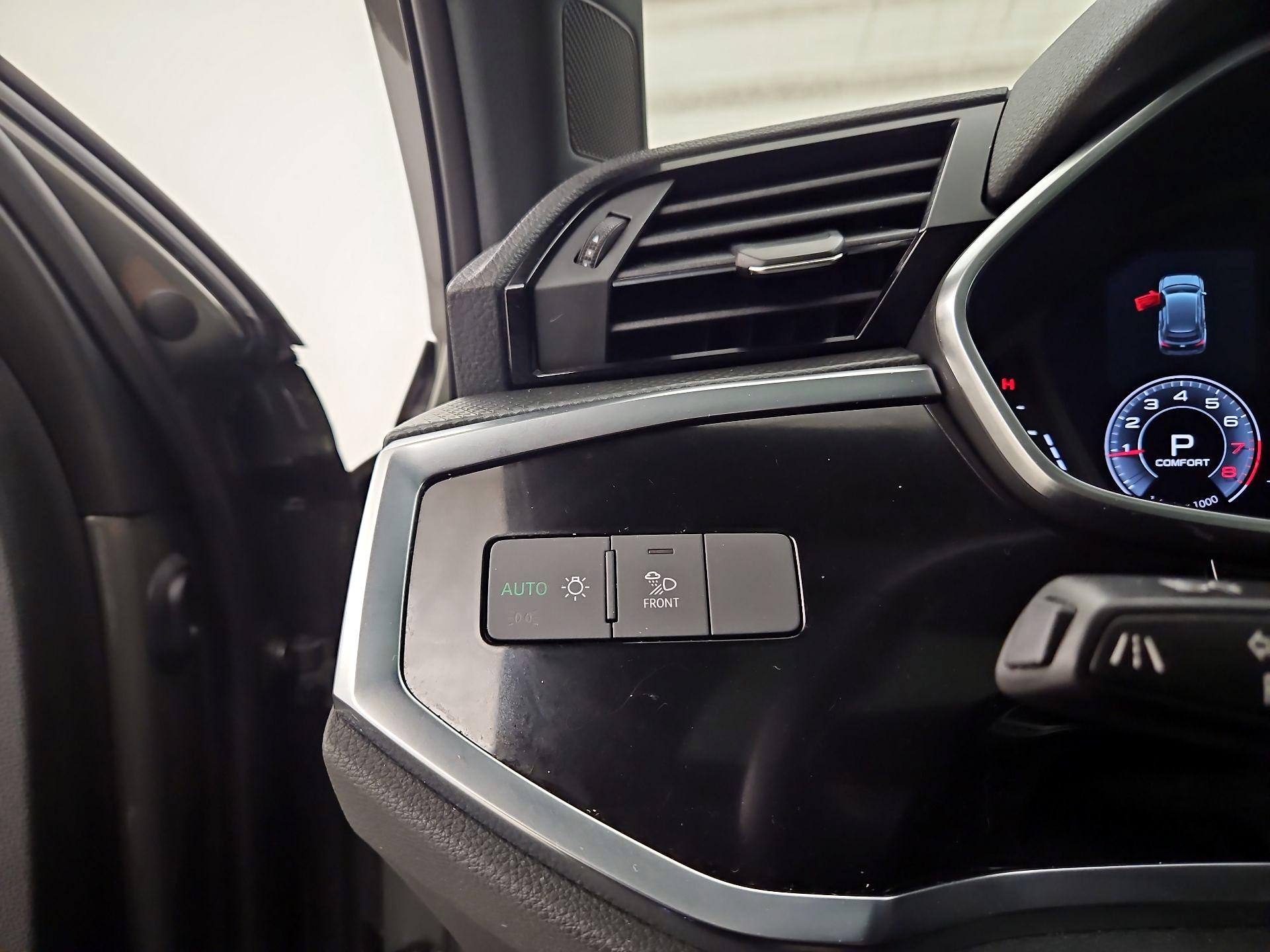 Thumbnail: 2020 Audi Q3 - 13