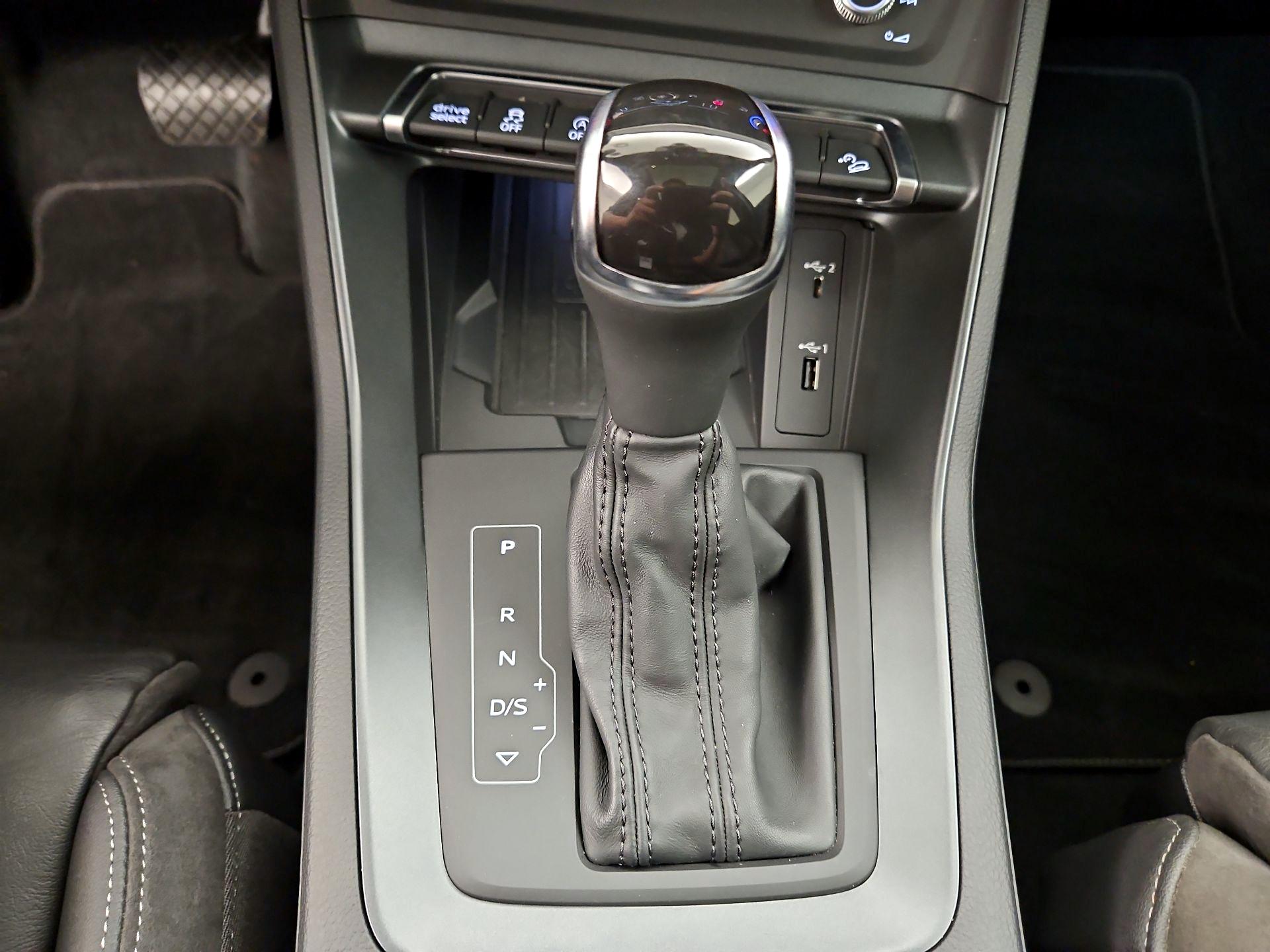 Thumbnail: 2020 Audi Q3 - 18
