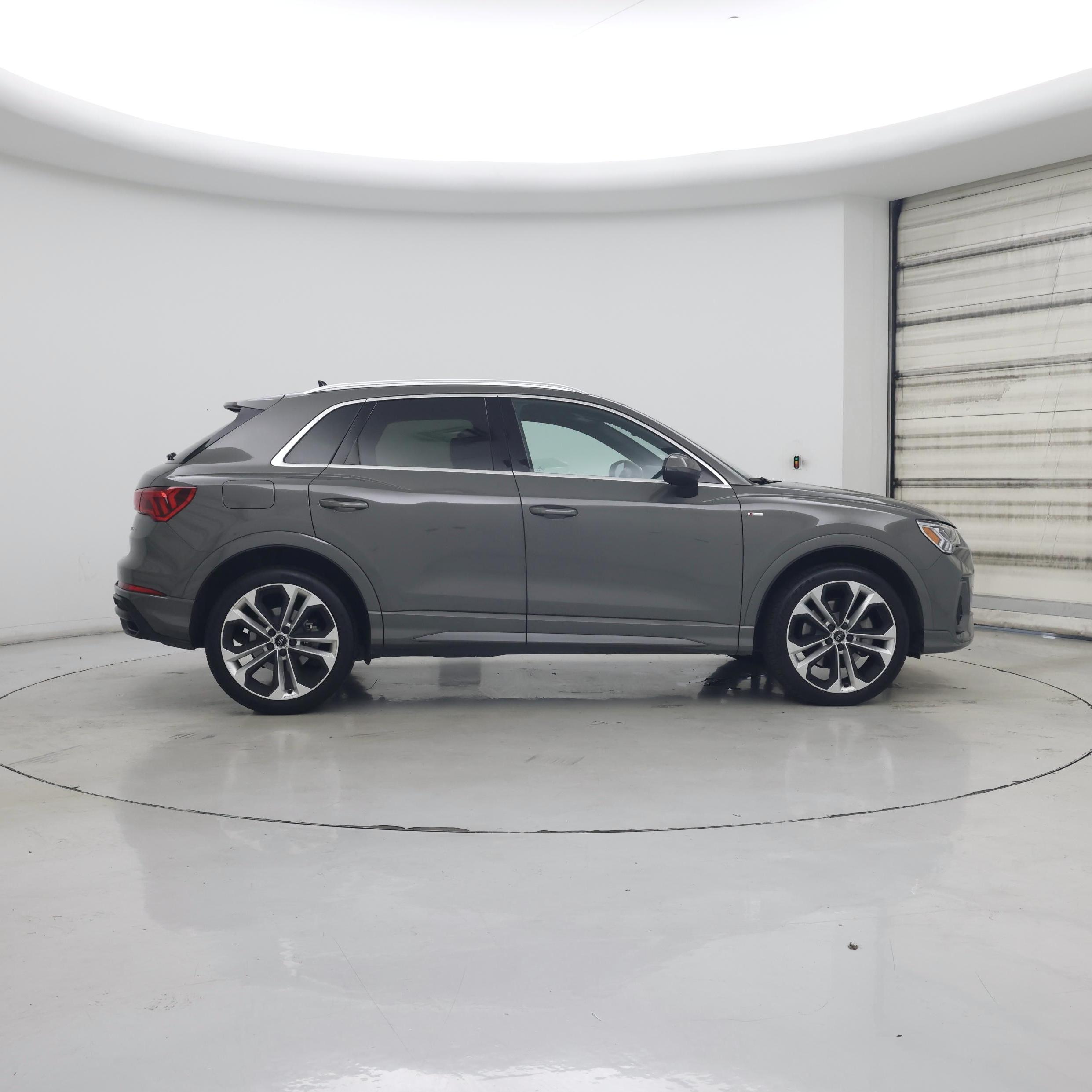 Thumbnail: 2020 Audi Q3 - 7