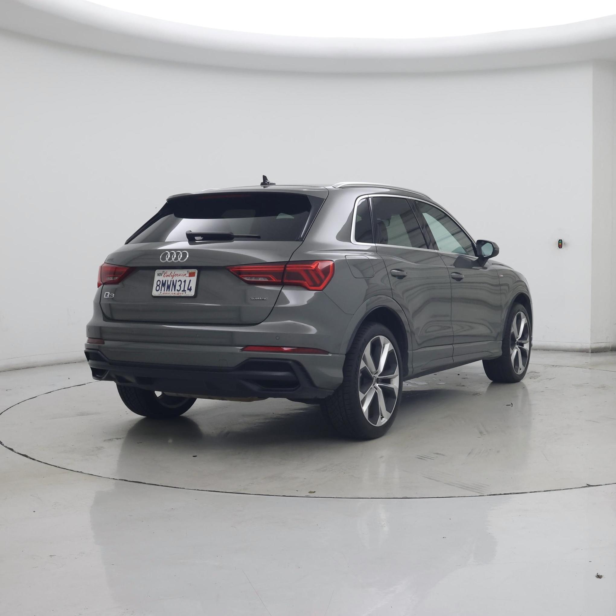 Thumbnail: 2020 Audi Q3 - 8