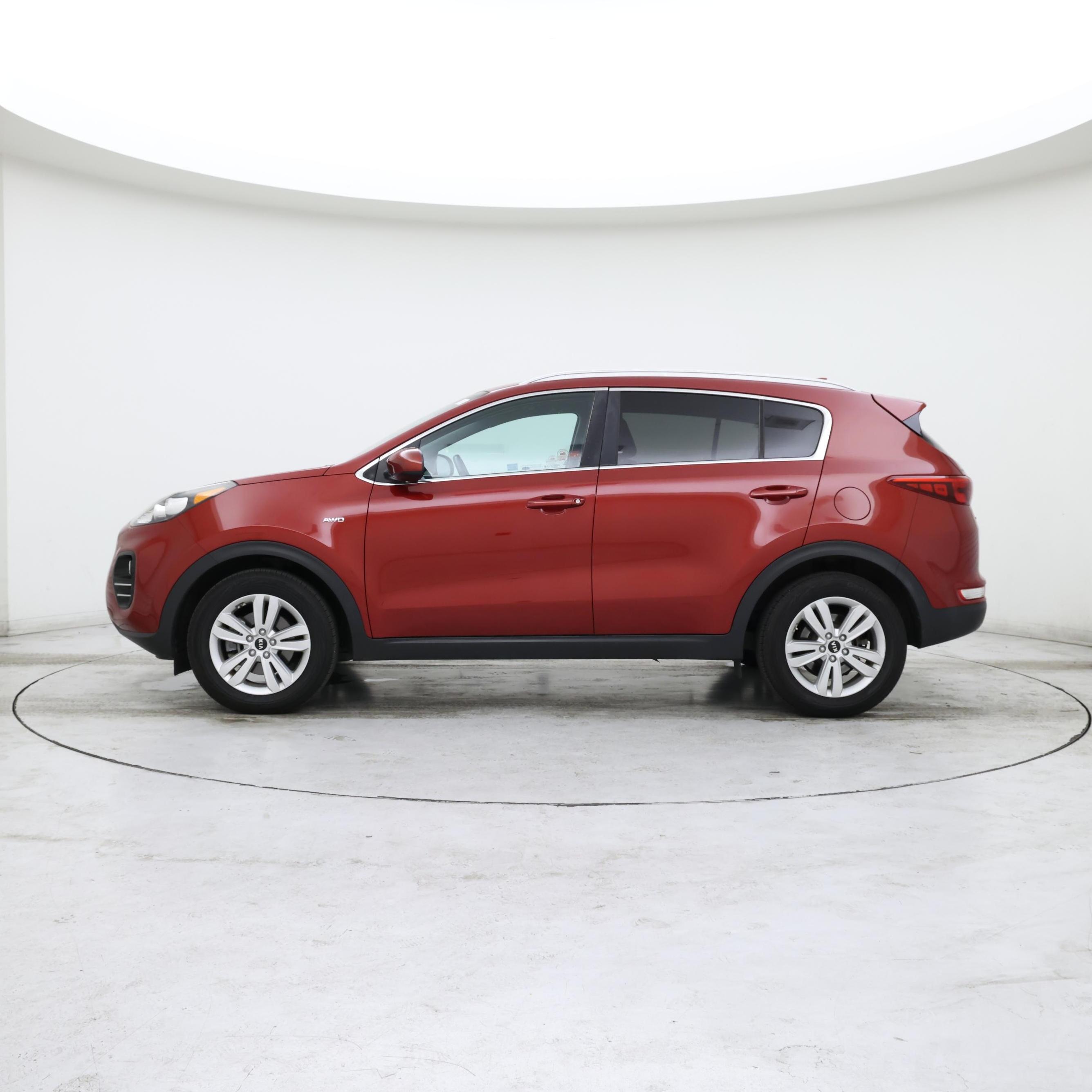 Thumbnail: 2018 Kia Sportage - 3