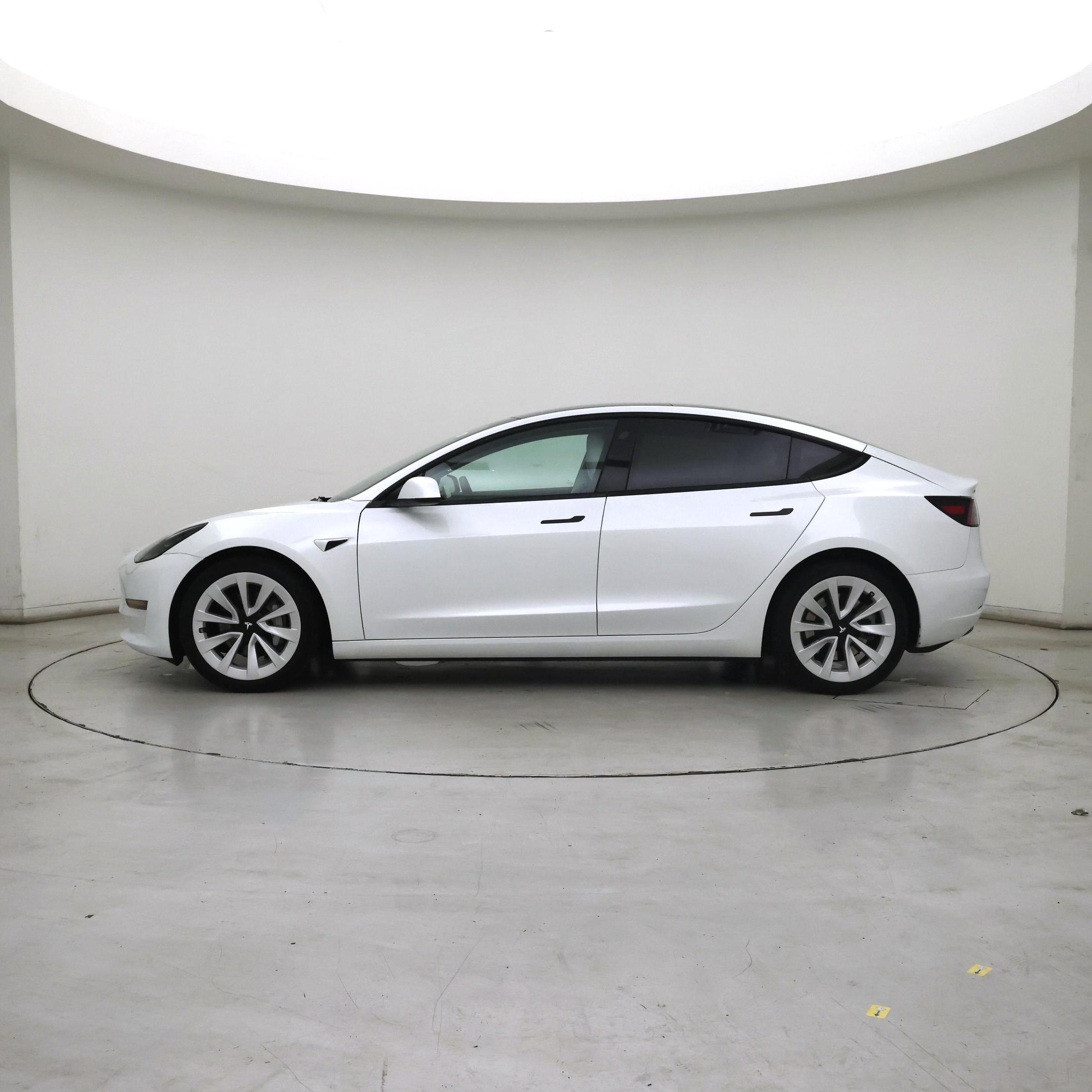Thumbnail: 2023 Tesla Model 3 - 3