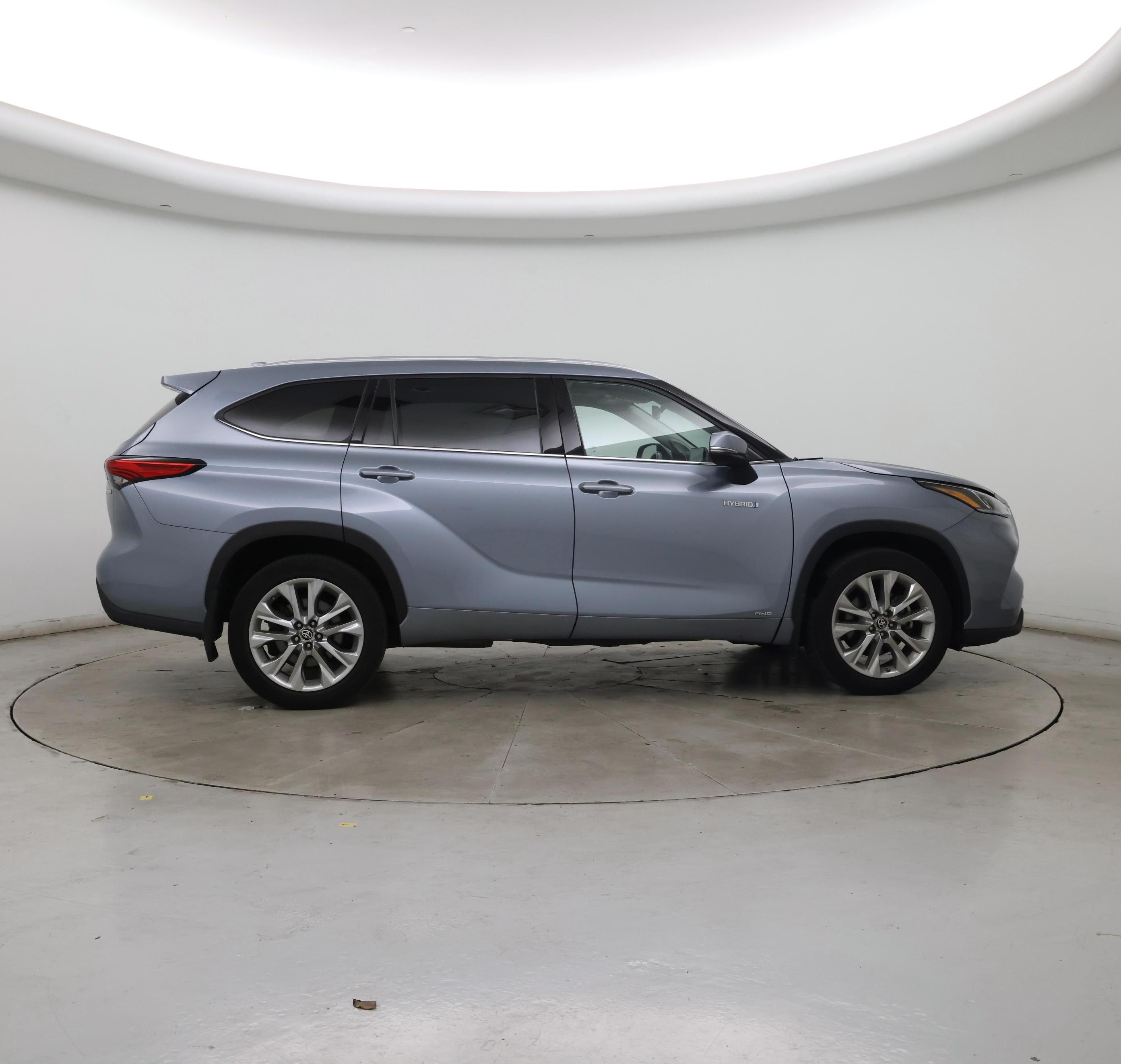 Thumbnail: 2021 Toyota Highlander - 7