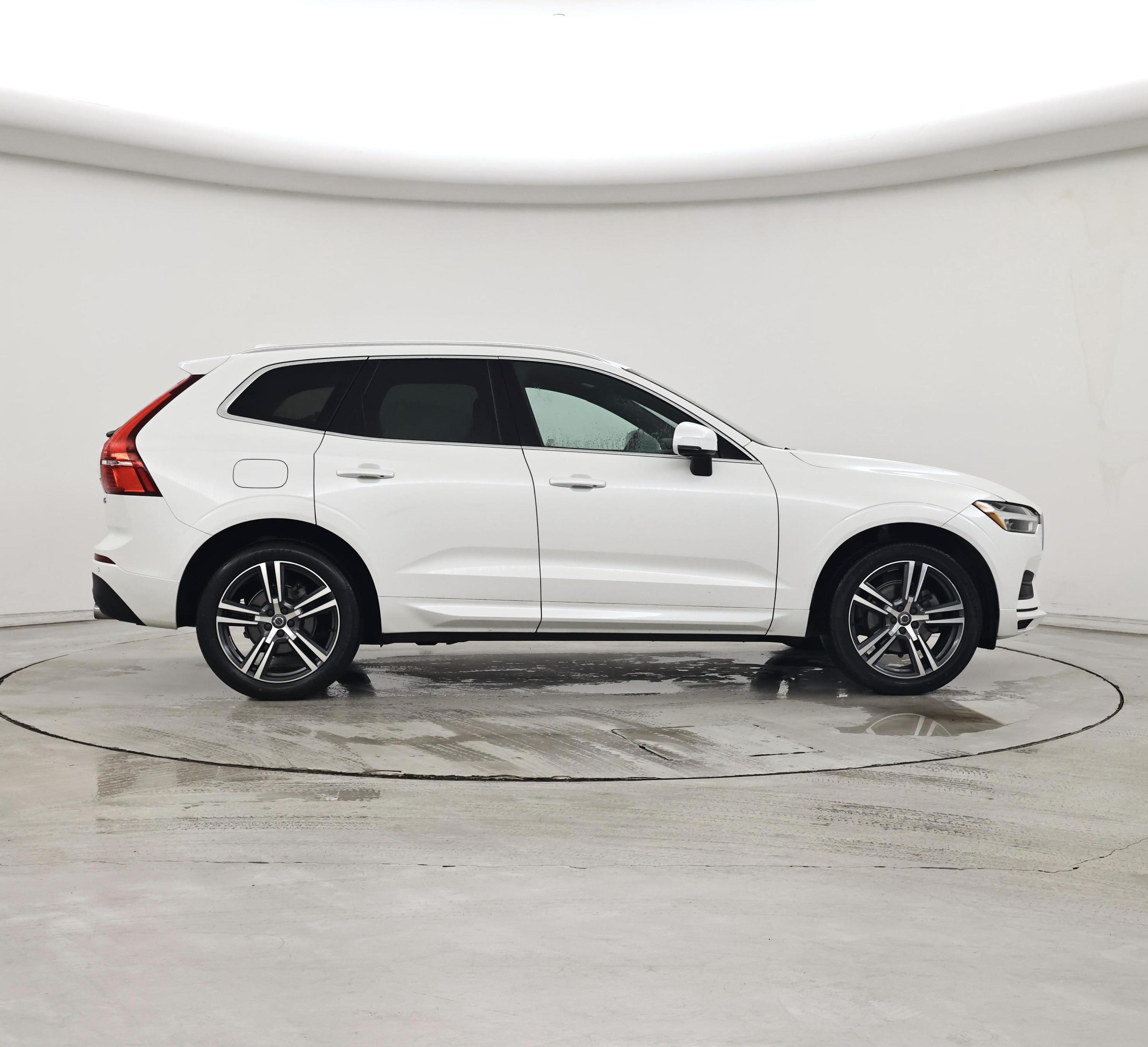 Thumbnail: 2020 Volvo XC60 - 7