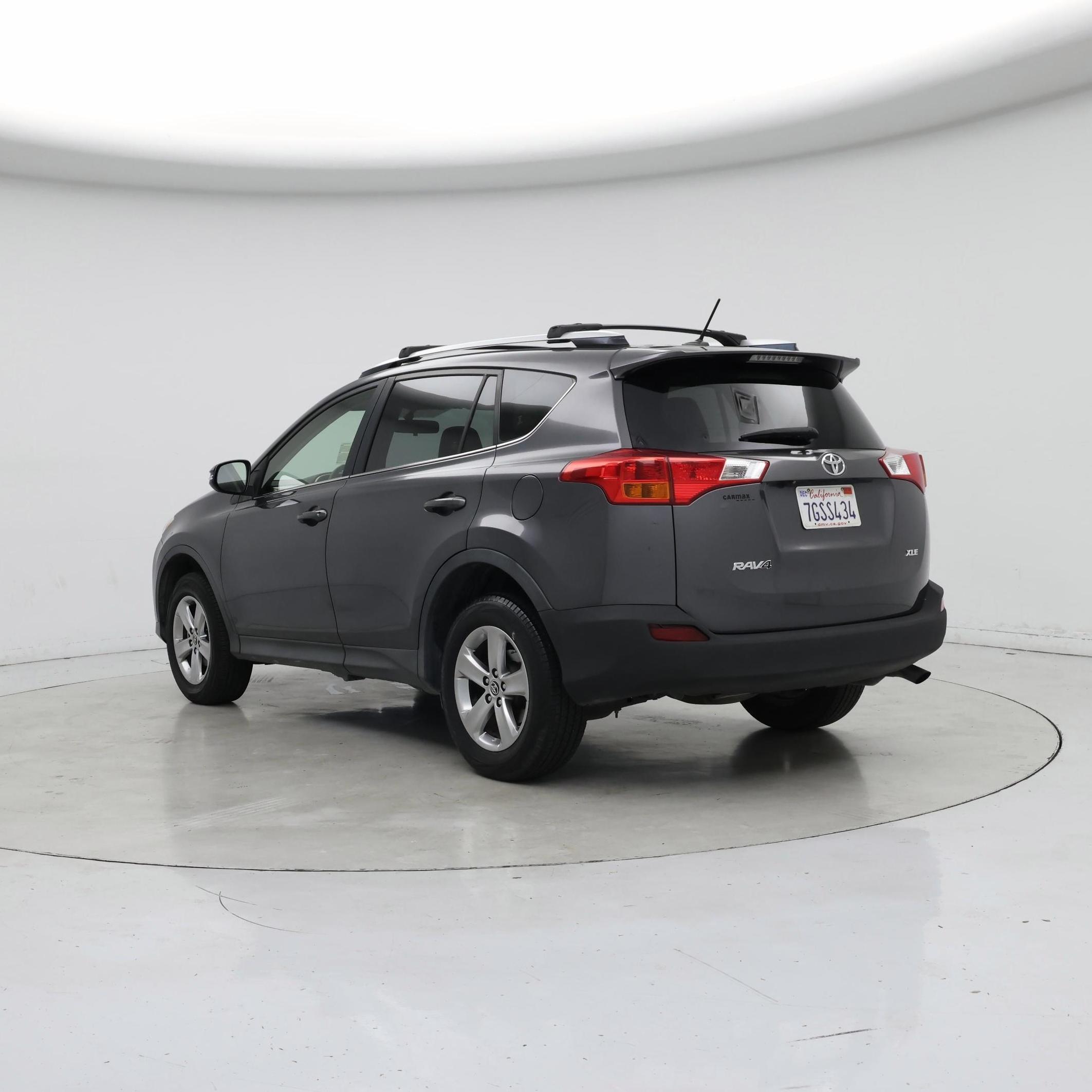 Thumbnail: 2015 Toyota RAV4 - 2