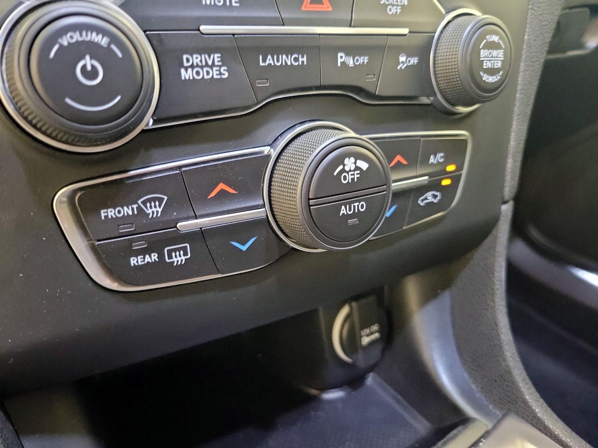 Thumbnail: 2019 Dodge Charger - 17
