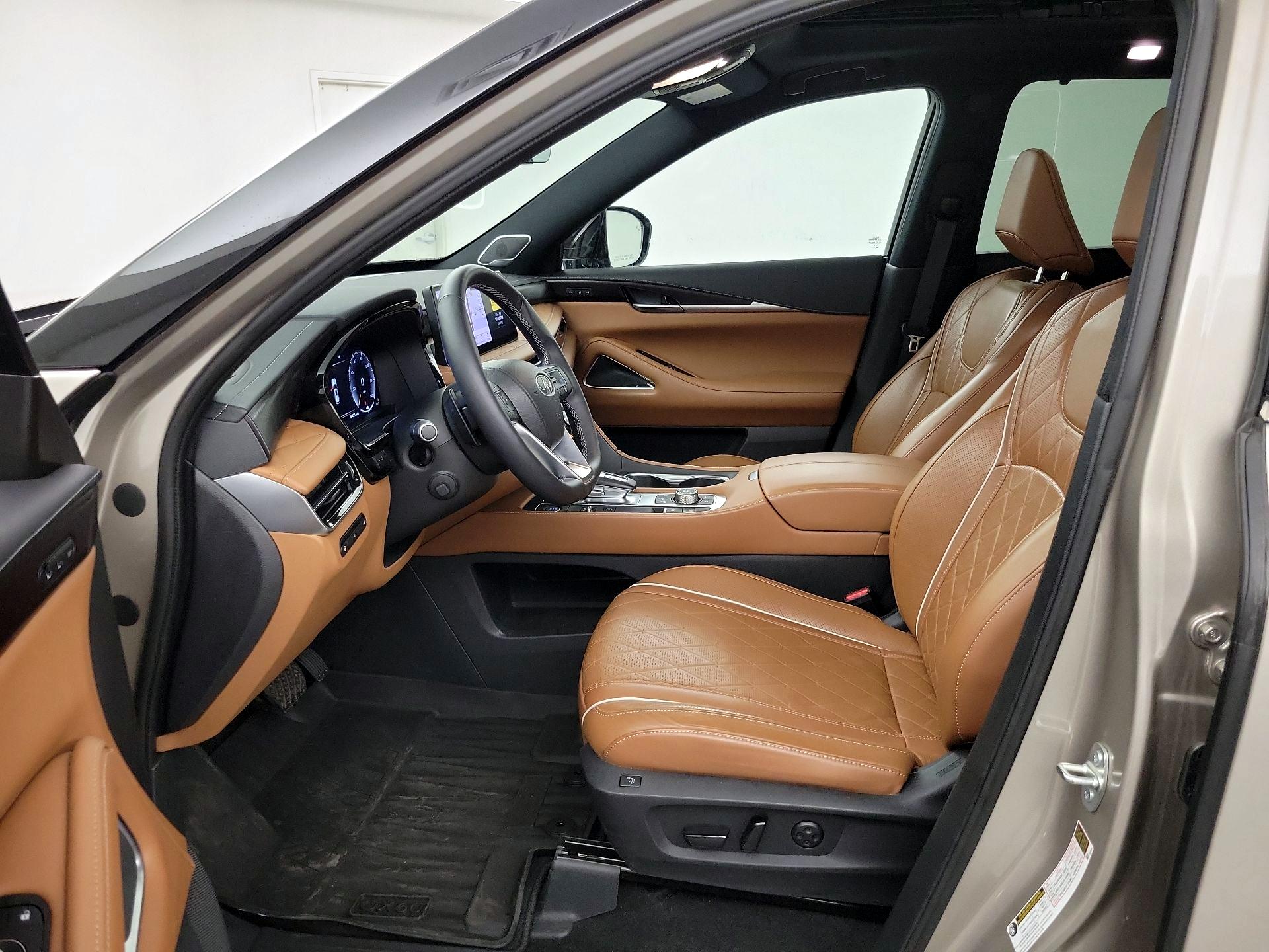 Thumbnail: 2023 INFINITI QX60 - 11