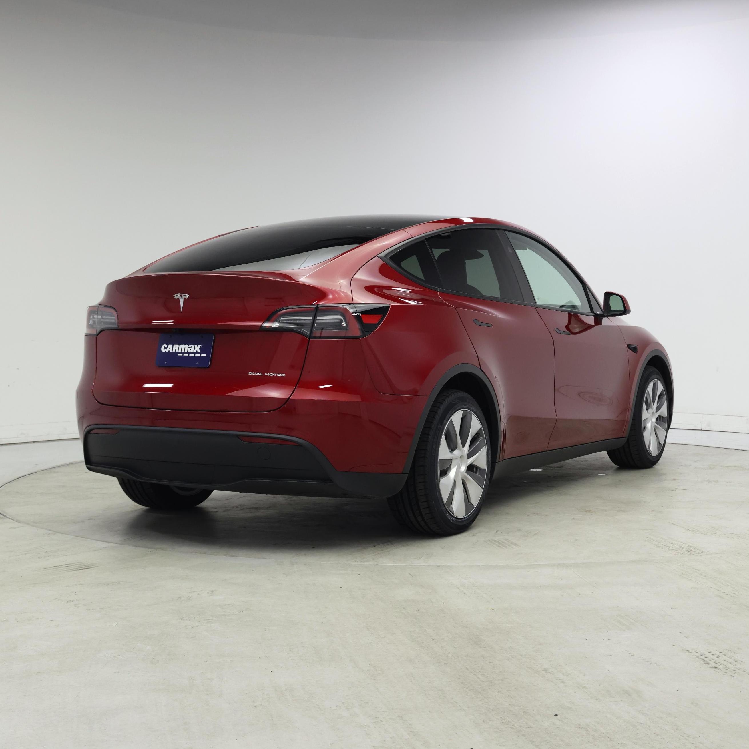 Thumbnail: 2024 Tesla Model Y - 8