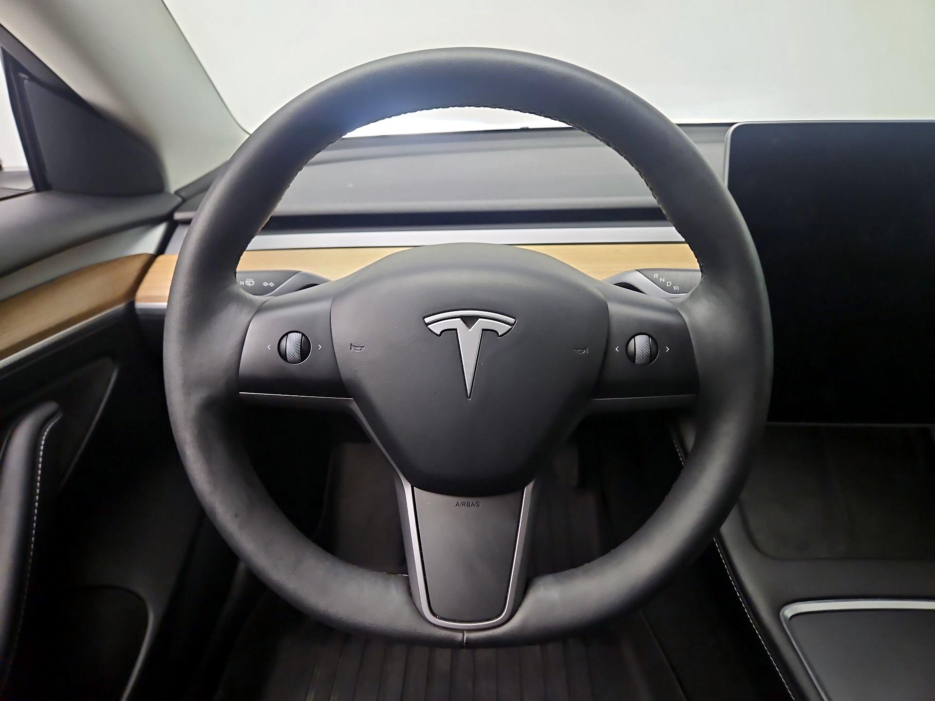 Thumbnail: 2022 Tesla Model 3 - 10
