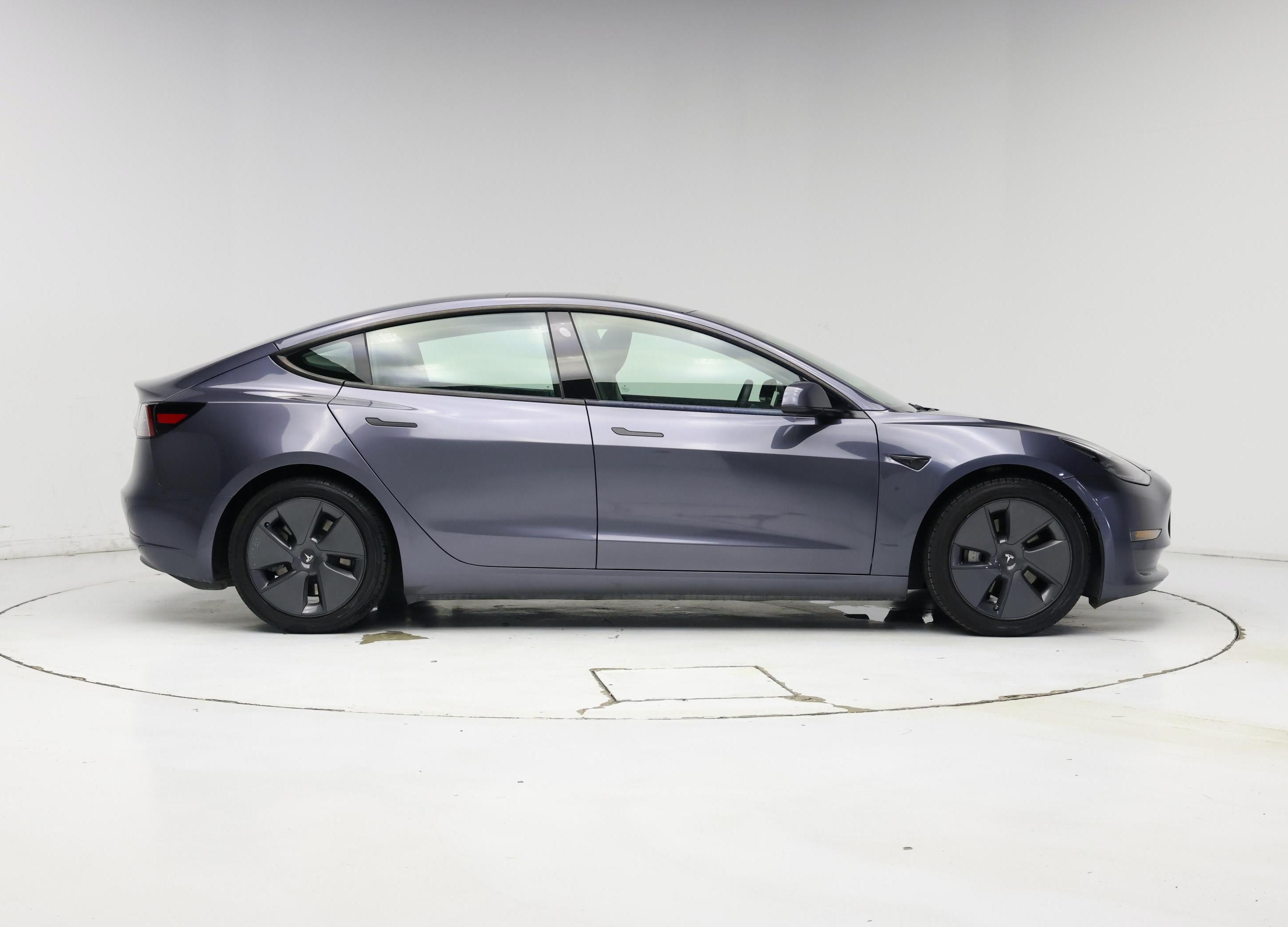 Thumbnail: 2022 Tesla Model 3 - 7