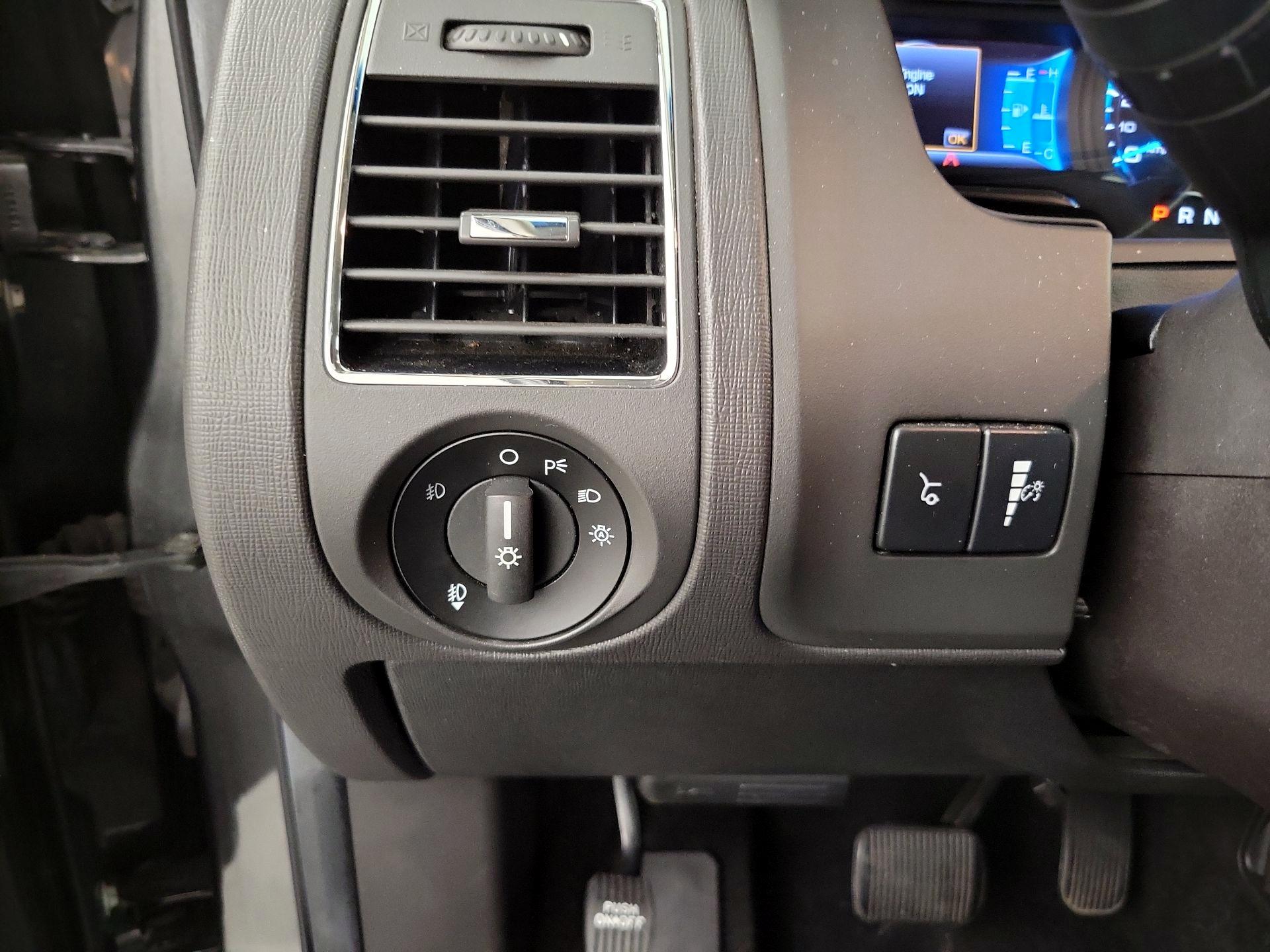 Thumbnail: 2019 Ford Flex - 13