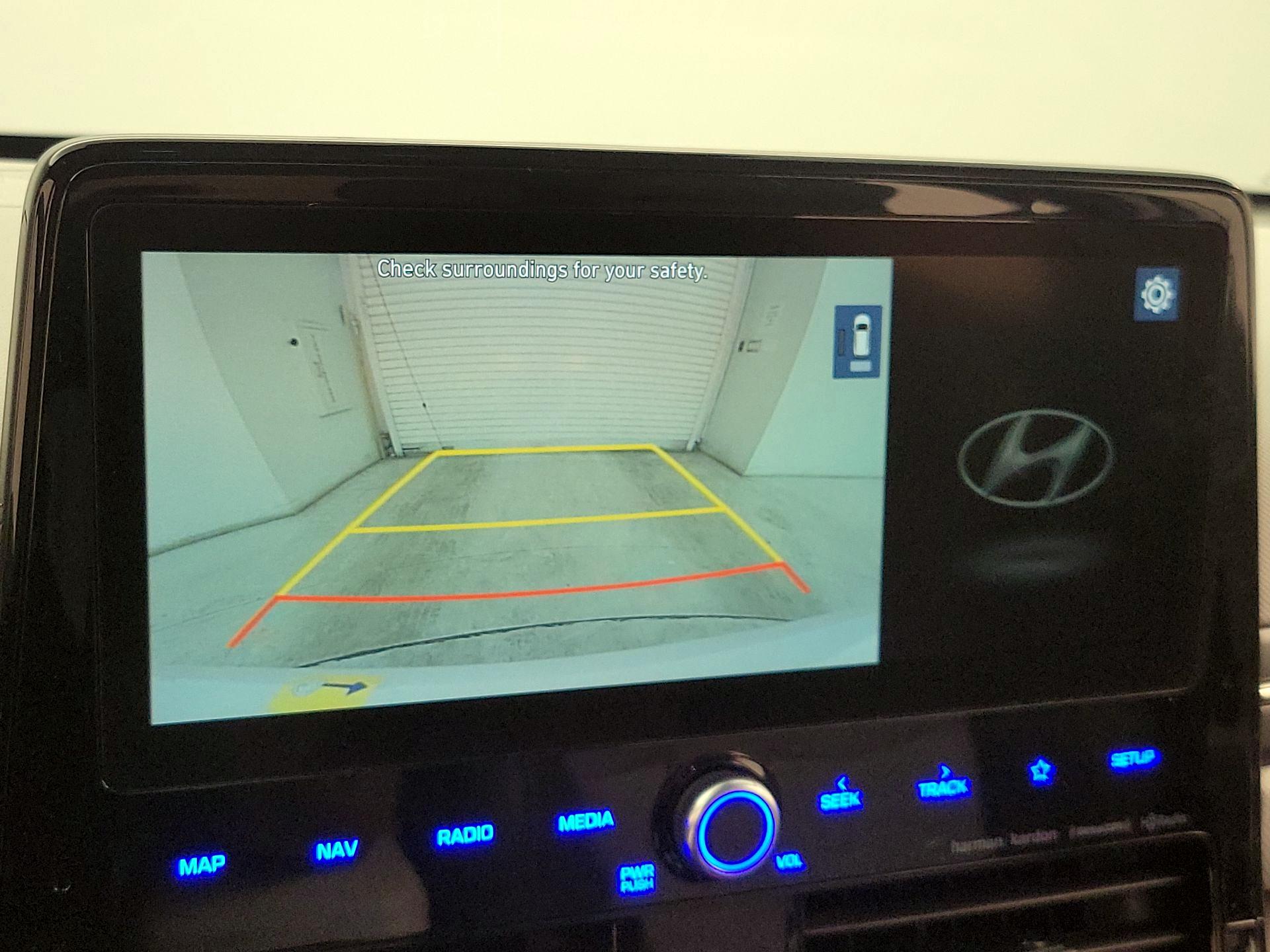 Thumbnail: 2020 Hyundai Ioniq - 15