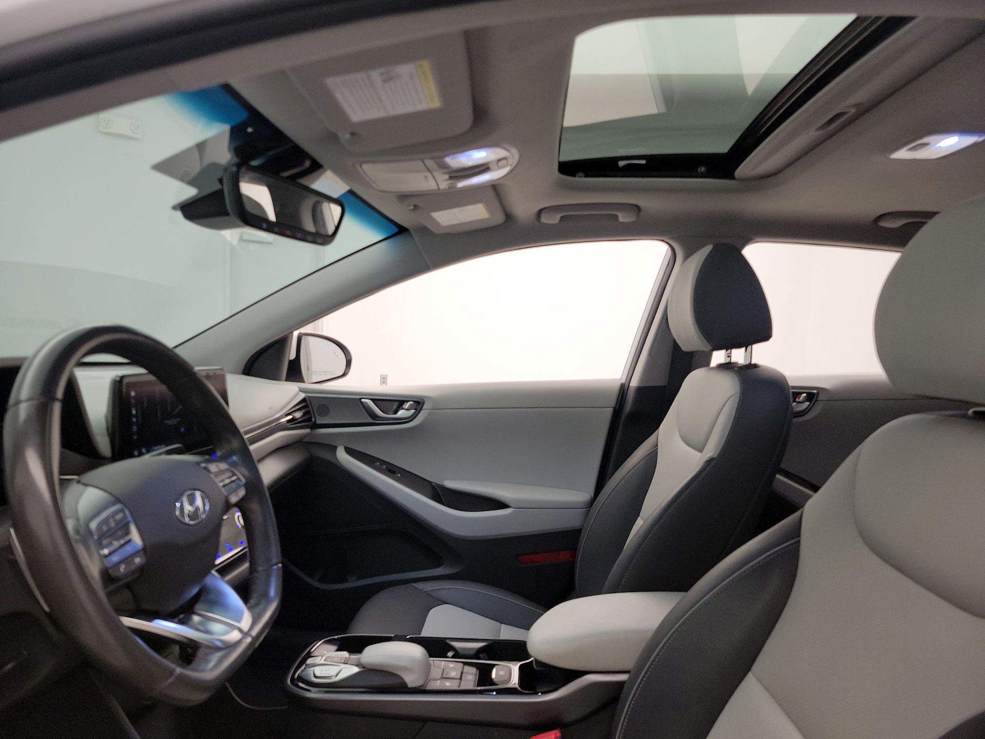 Thumbnail: 2020 Hyundai Ioniq - 20