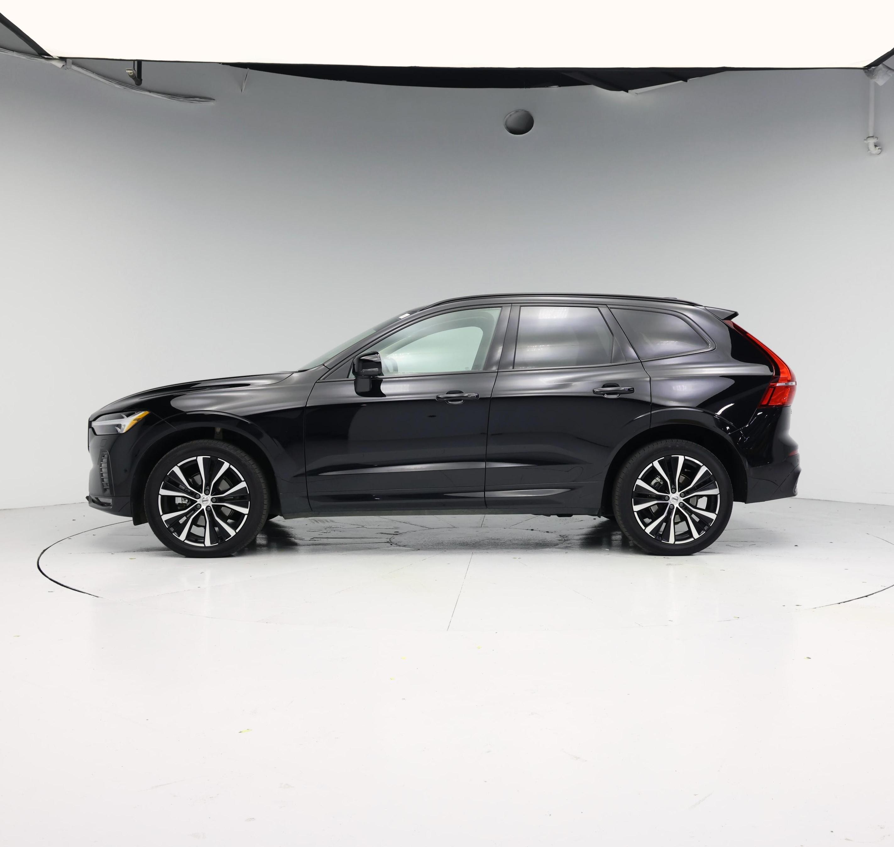 Thumbnail: 2024 Volvo XC60 - 3