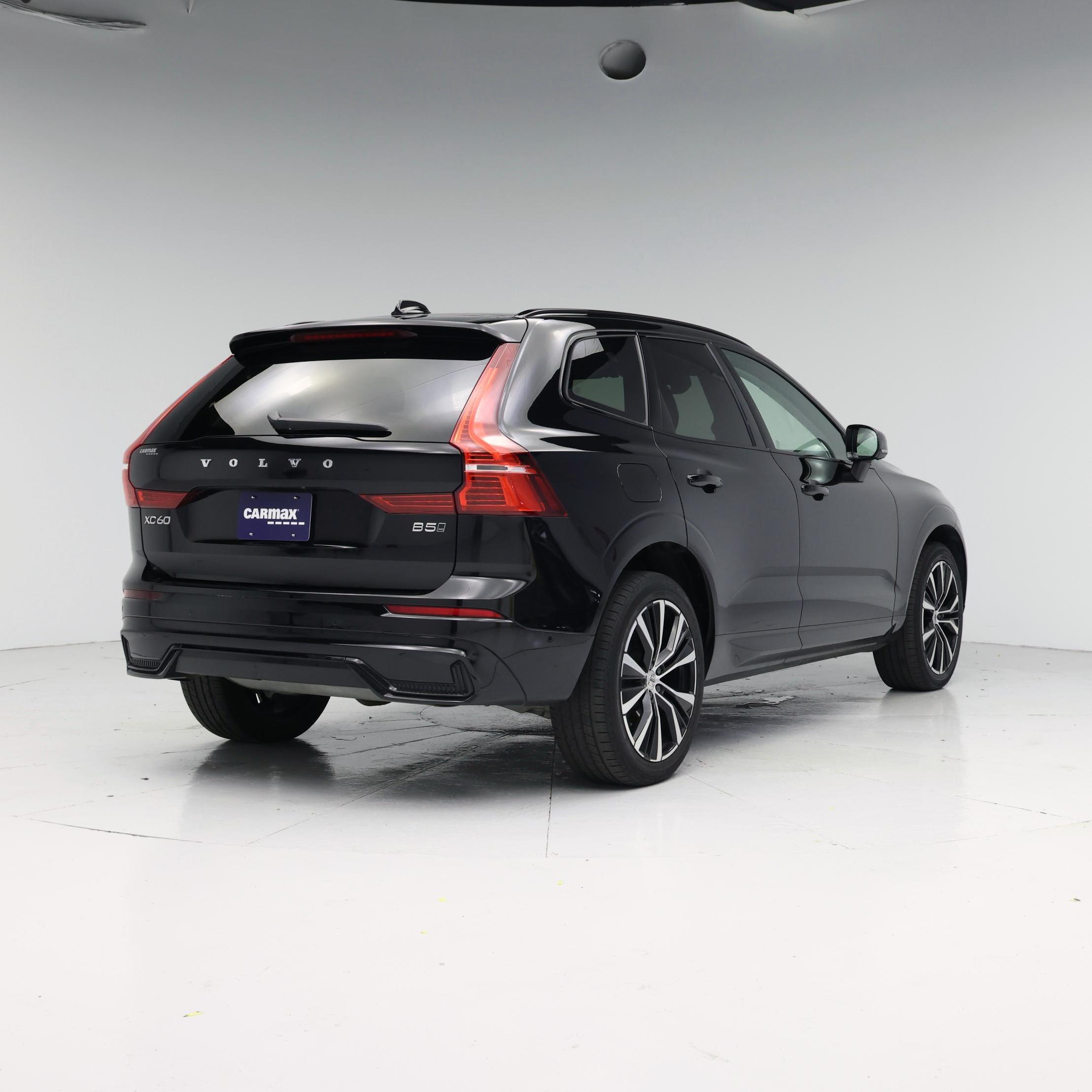 Thumbnail: 2024 Volvo XC60 - 8
