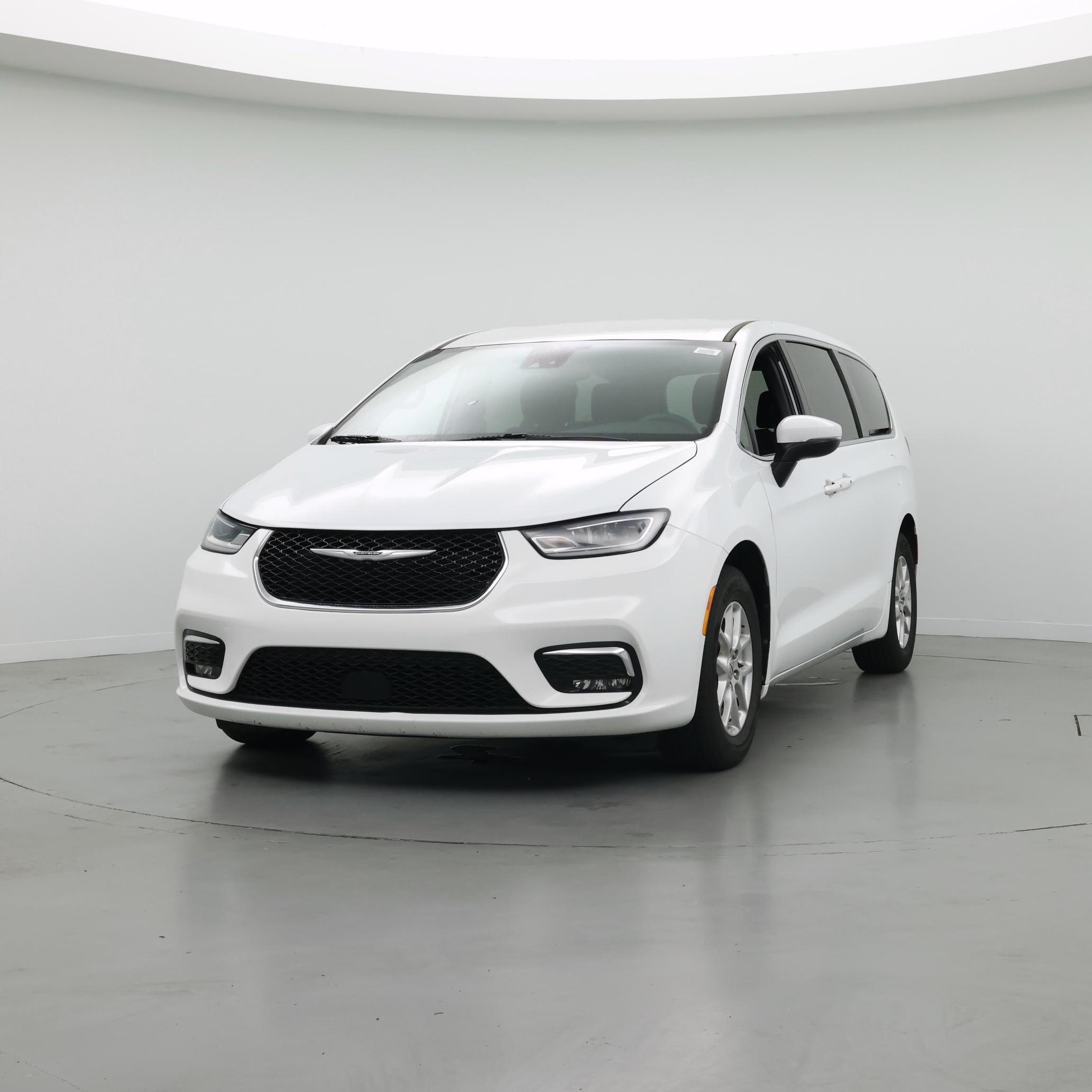 Thumbnail: 2023 Chrysler Pacifica - 4