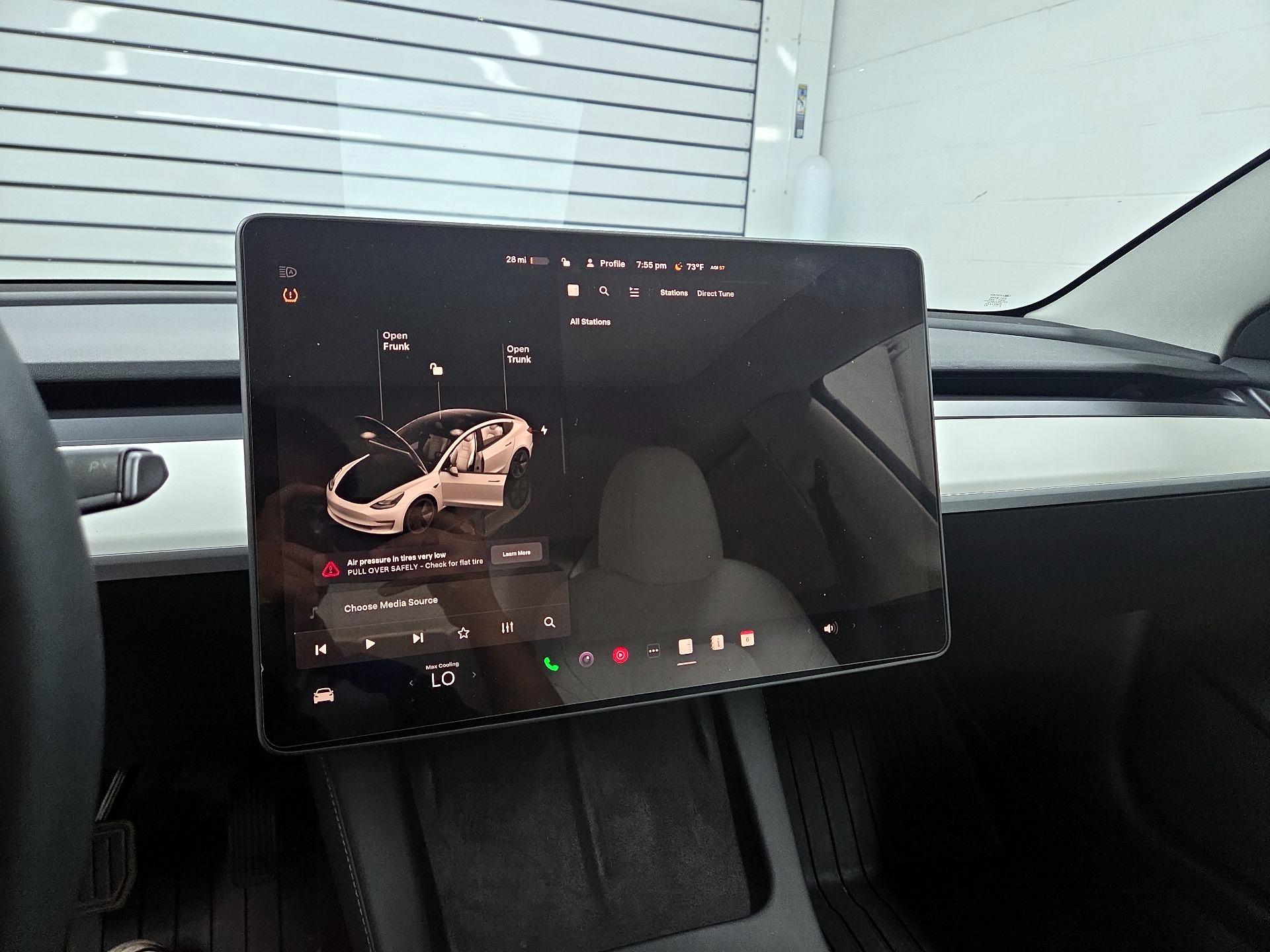 Thumbnail: 2023 Tesla Model 3 - 11