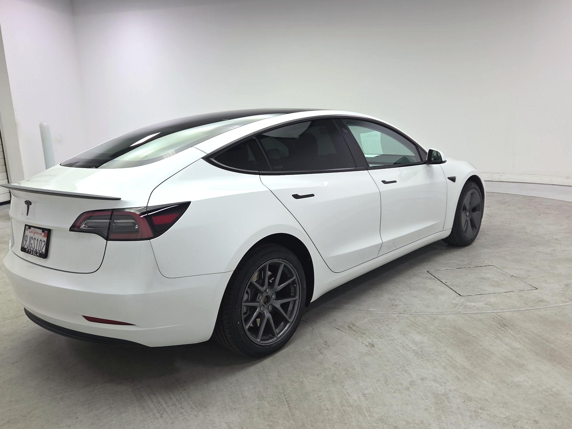 Thumbnail: 2023 Tesla Model 3 - 5