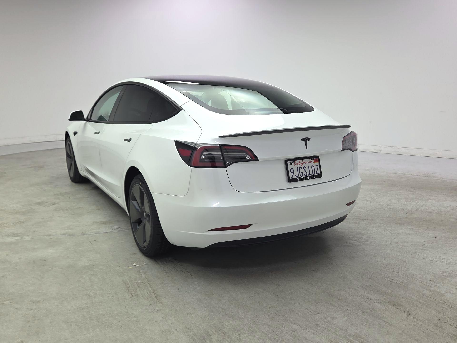 Thumbnail: 2023 Tesla Model 3 - 7