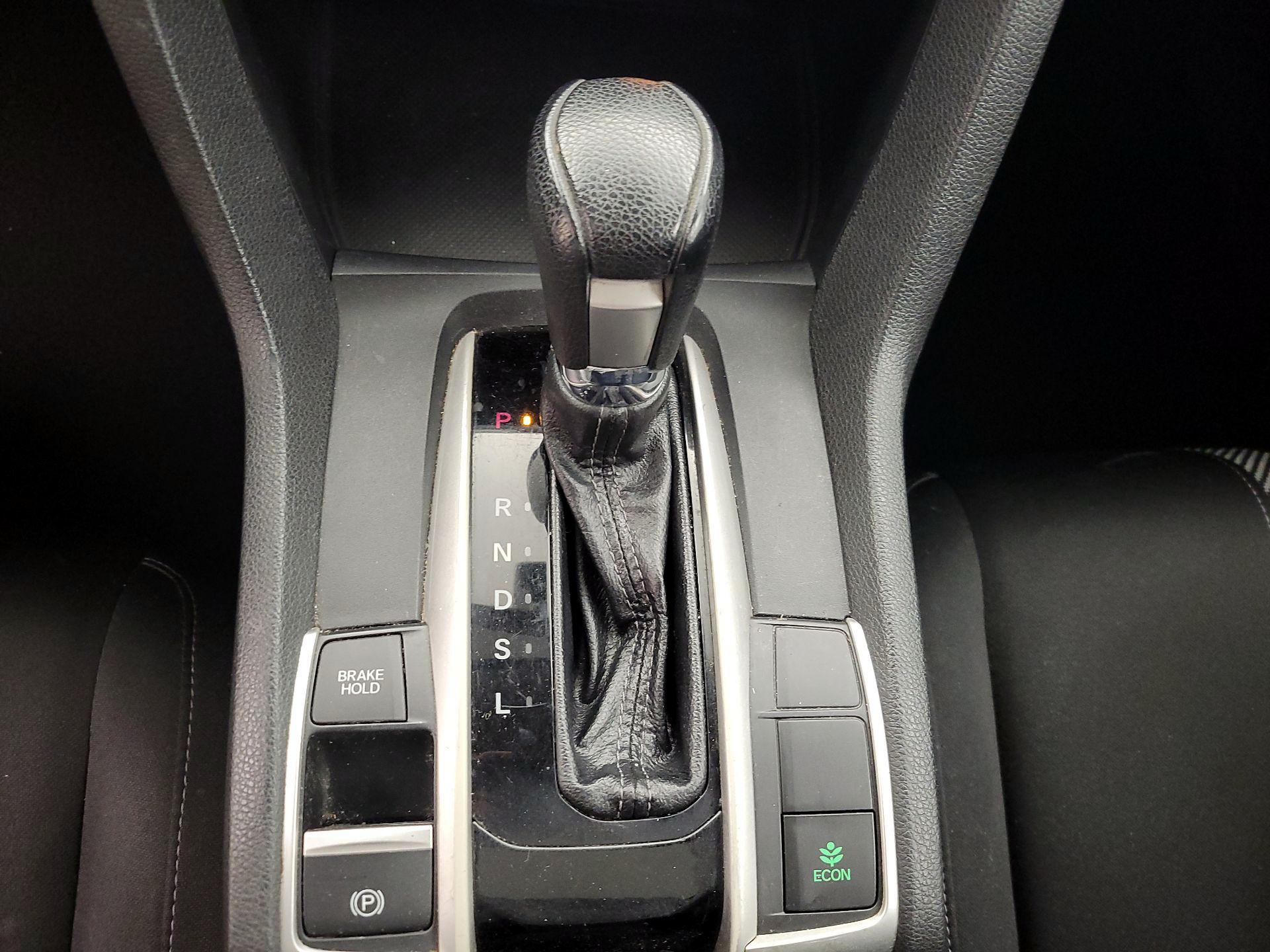 Thumbnail: 2016 Honda Civic - 16