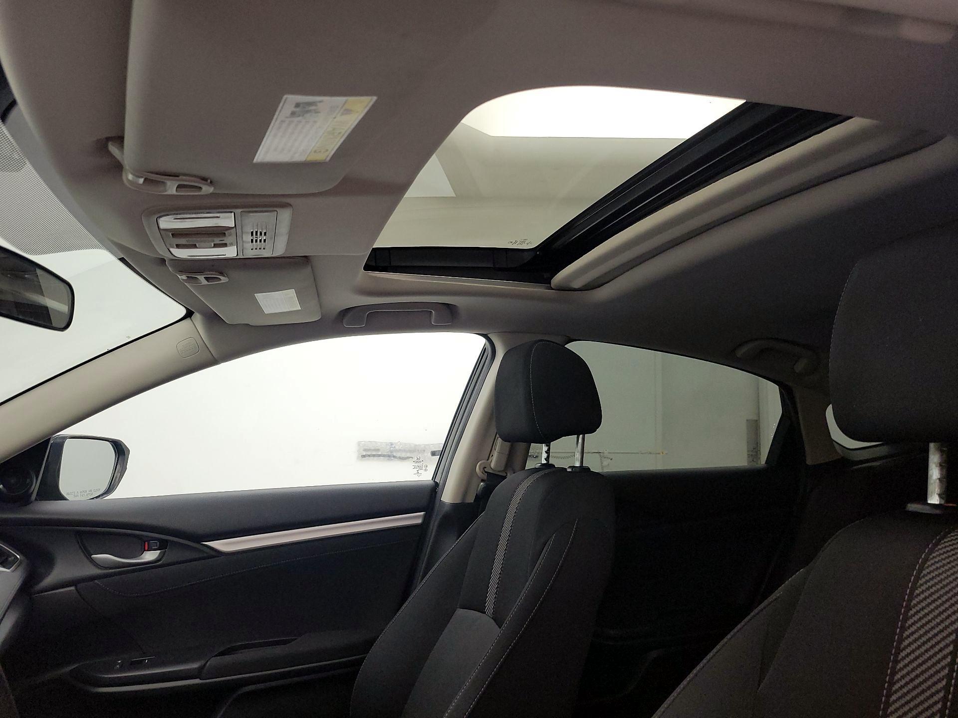 Thumbnail: 2016 Honda Civic - 17