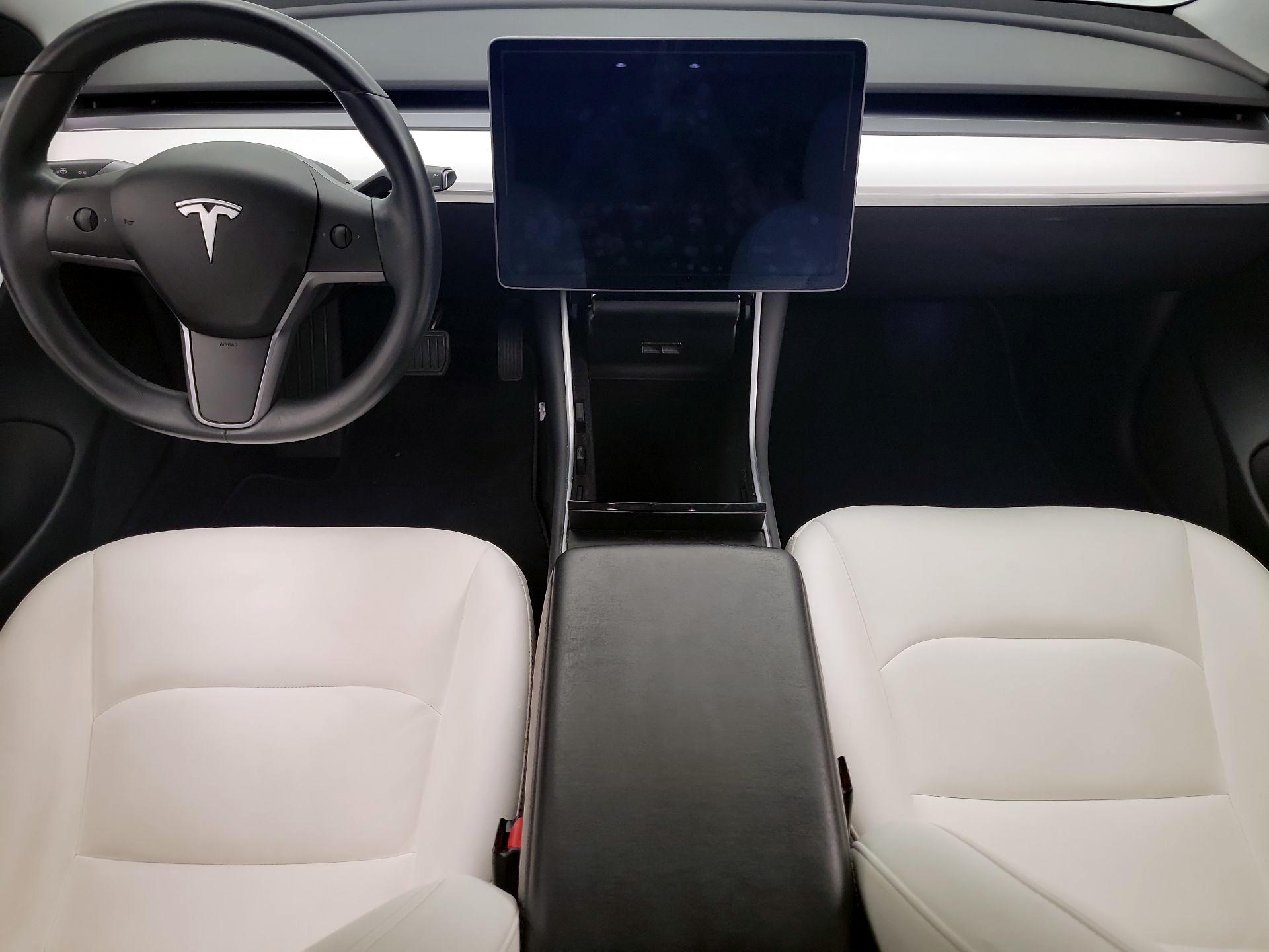 Thumbnail: 2019 Tesla Model 3 - 9