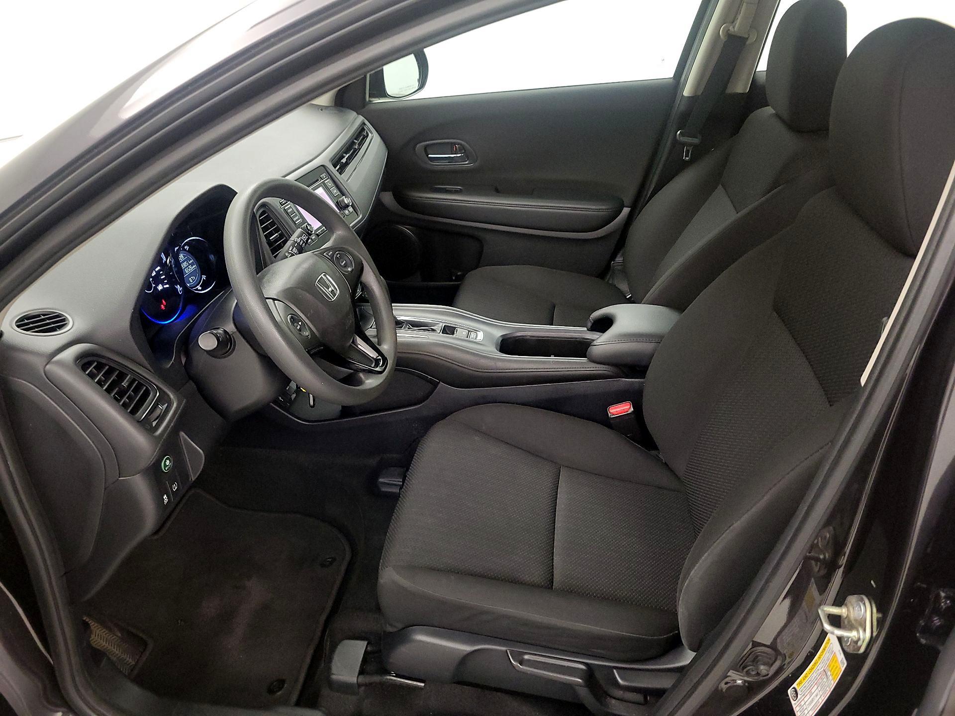 Thumbnail: 2018 Honda HR-V - 11