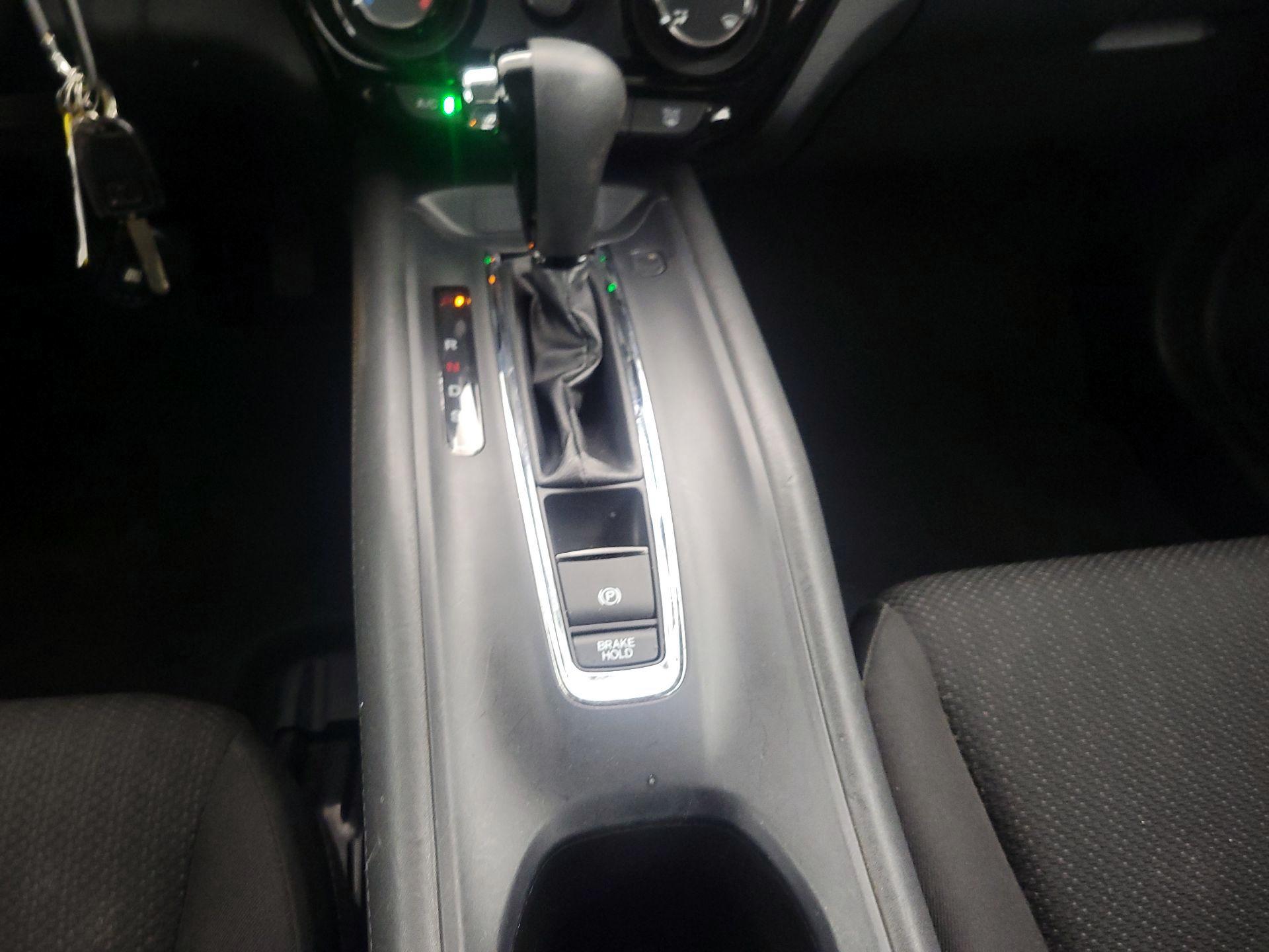 Thumbnail: 2018 Honda HR-V - 17
