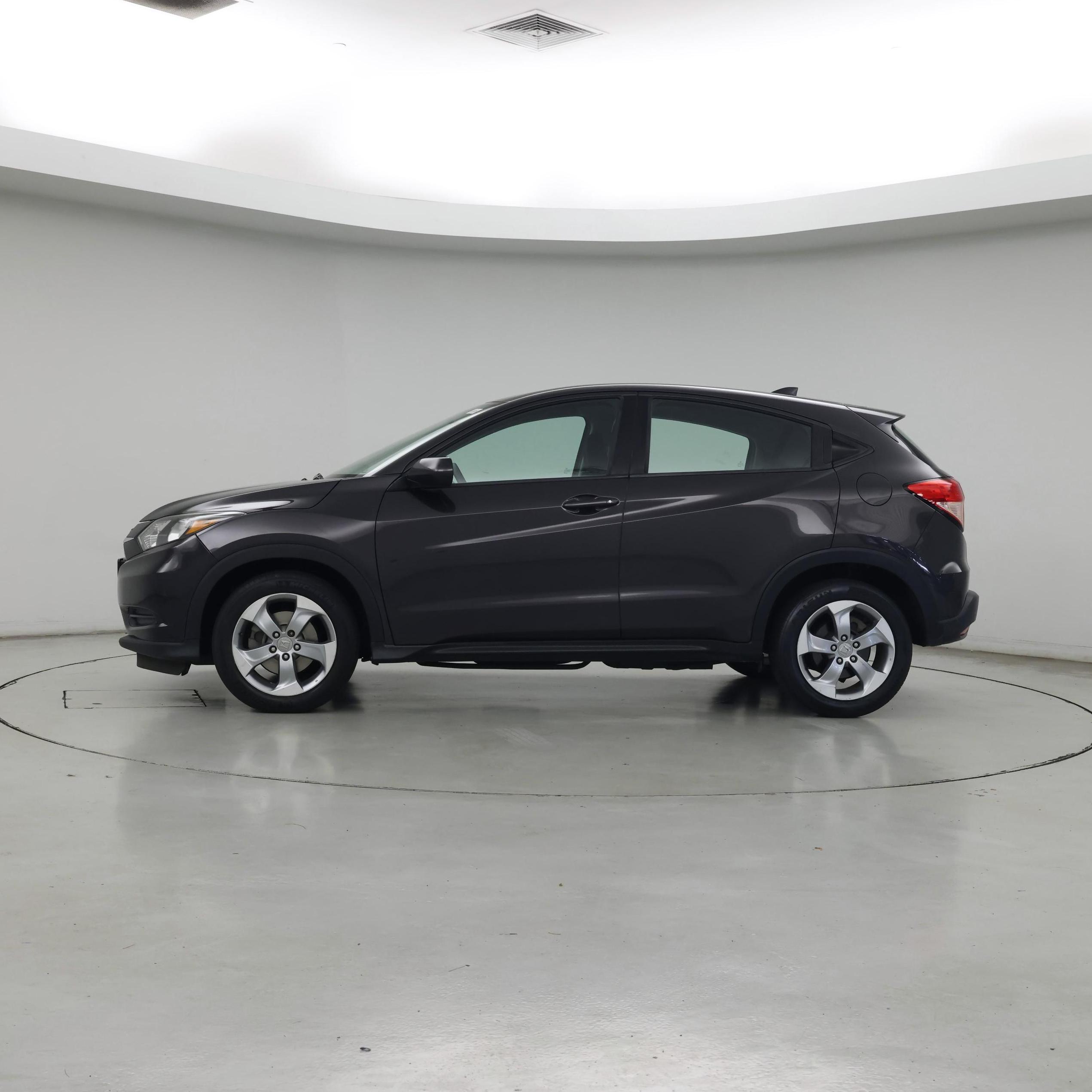 Thumbnail: 2018 Honda HR-V - 3