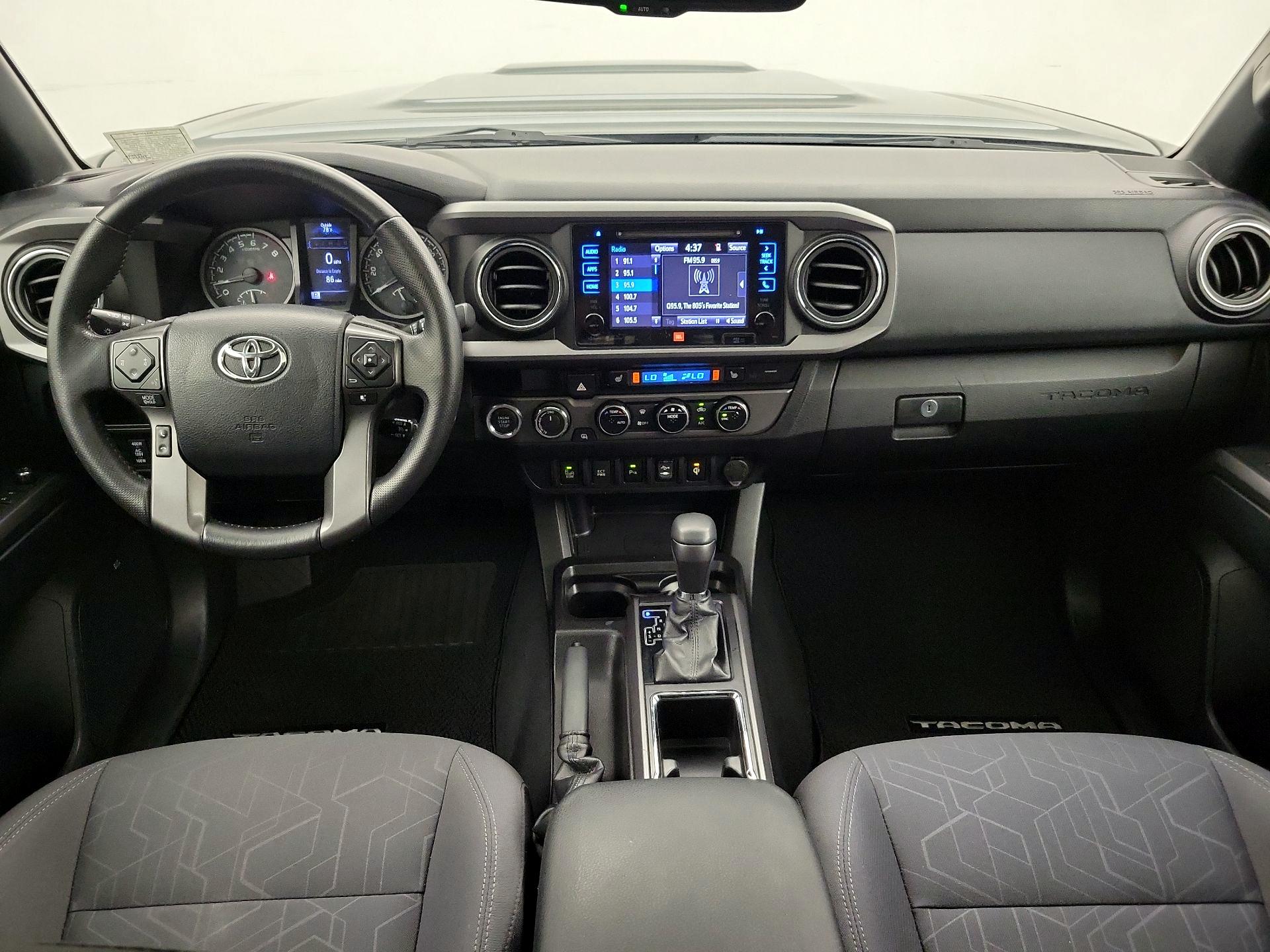 Thumbnail: 2016 Toyota Tacoma - 9