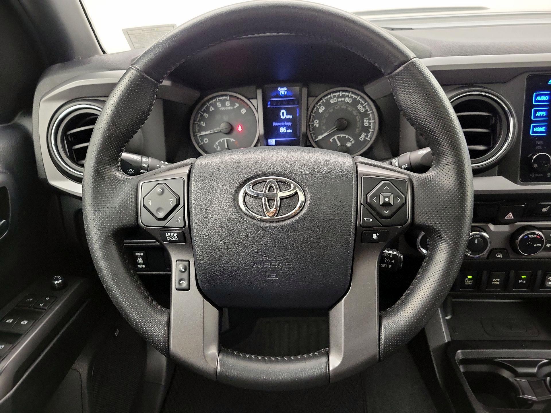 Thumbnail: 2016 Toyota Tacoma - 10