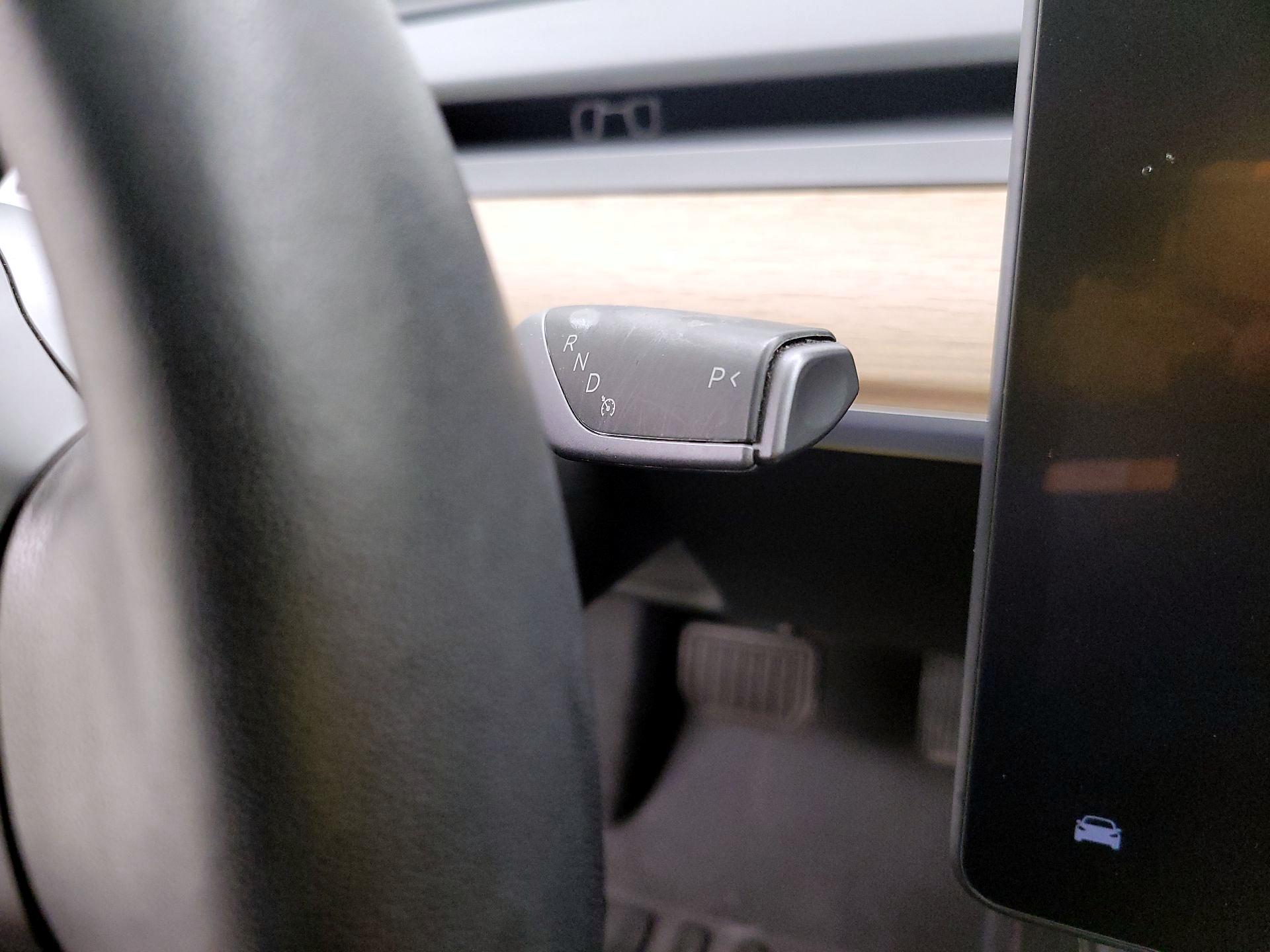 Thumbnail: 2022 Tesla Model 3 - 17