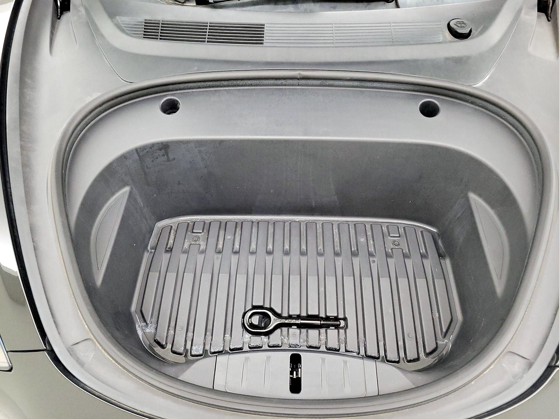 Thumbnail: 2022 Tesla Model 3 - 20