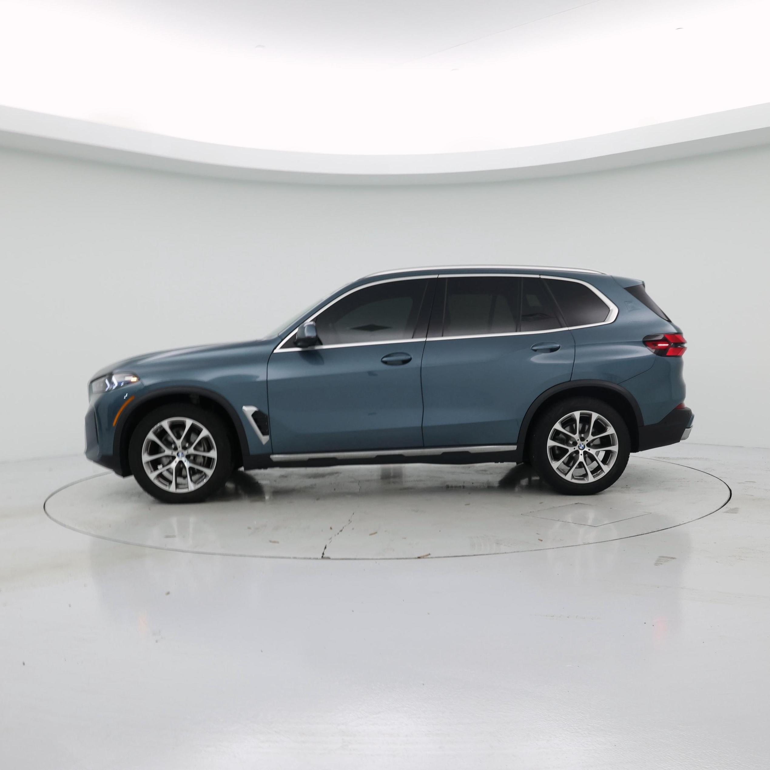 Thumbnail: 2024 BMW X5 - 3