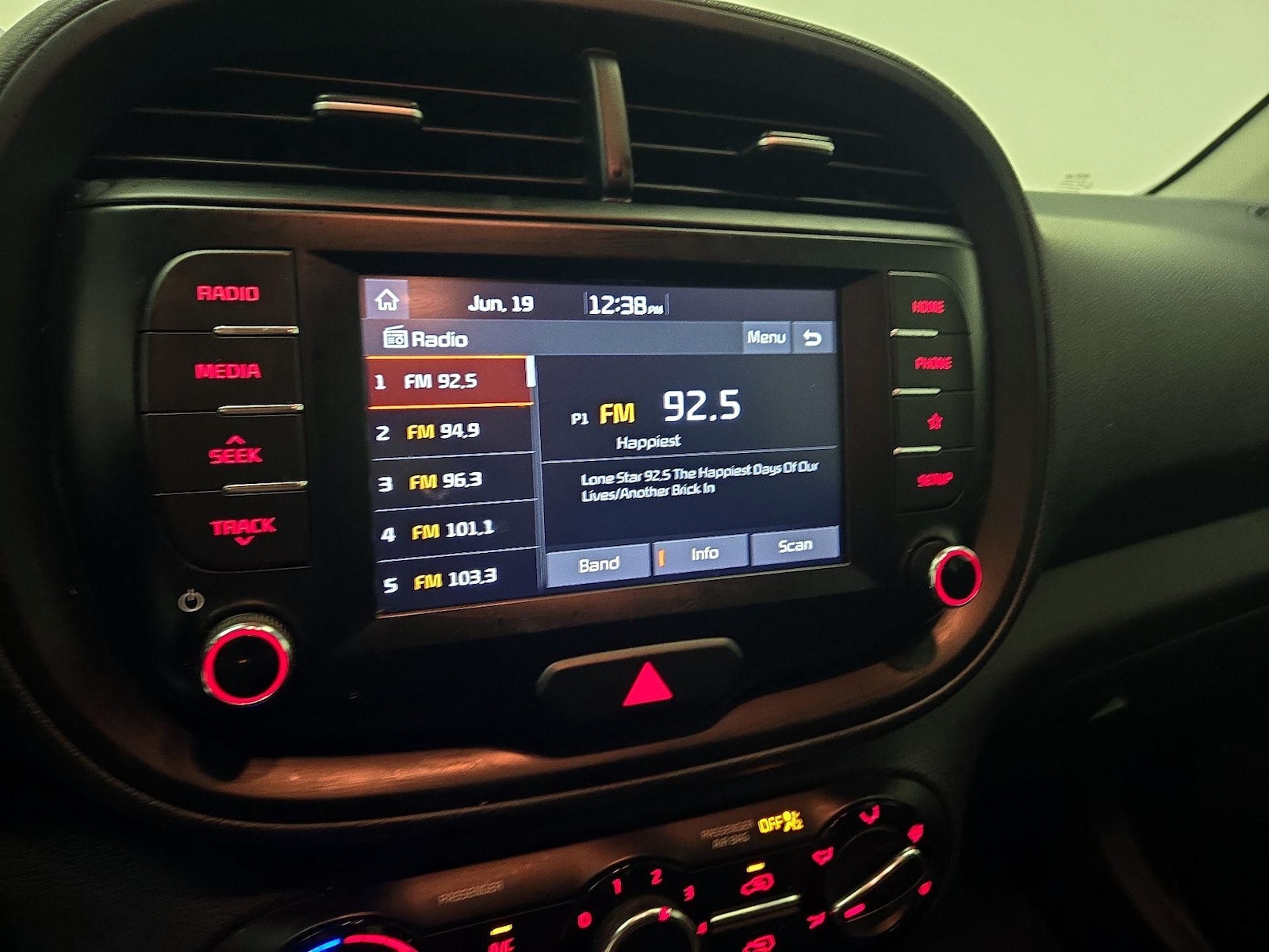 2021 Kia Soul S - Photo 16