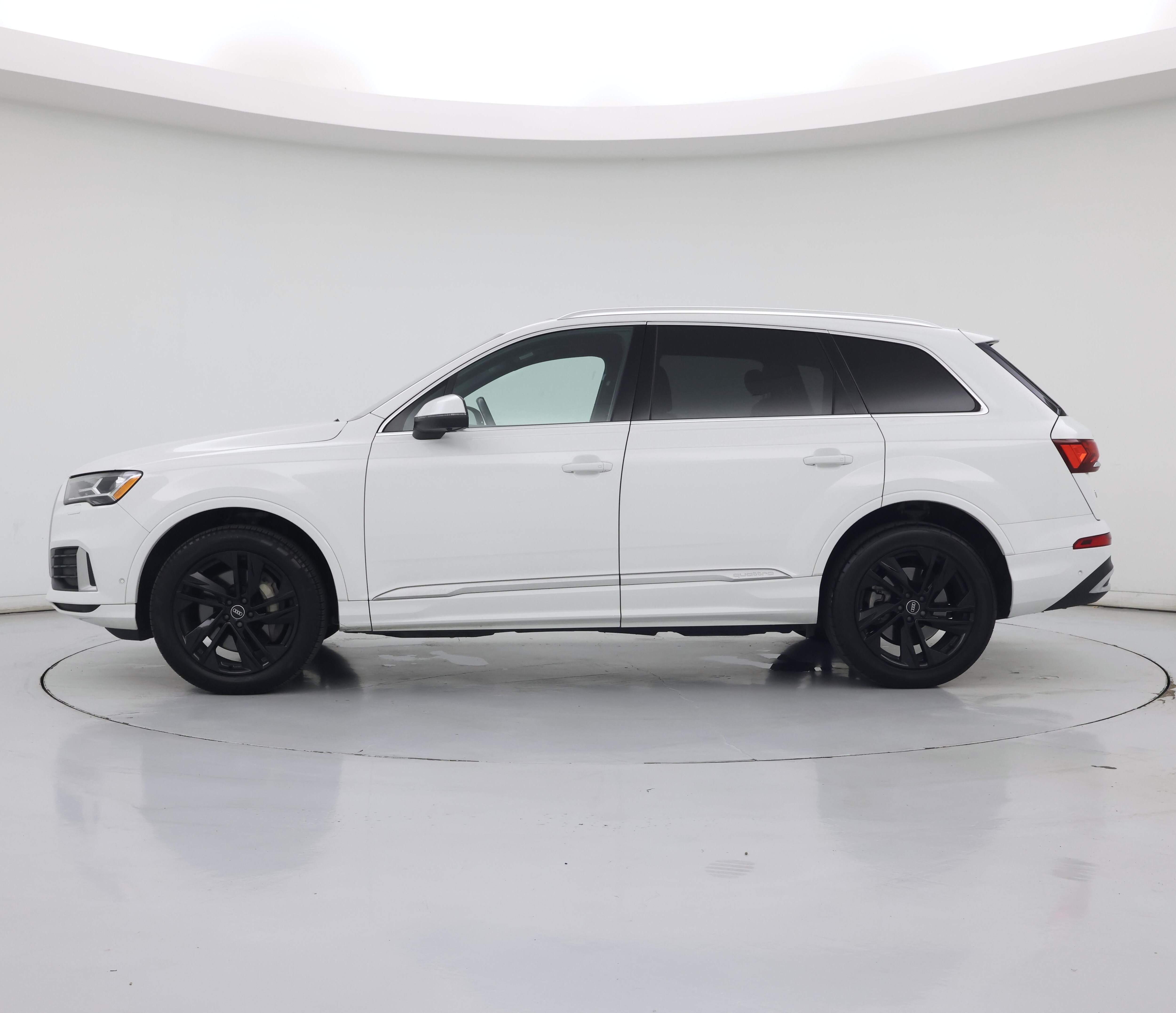 Thumbnail: 2021 Audi Q7 - 3