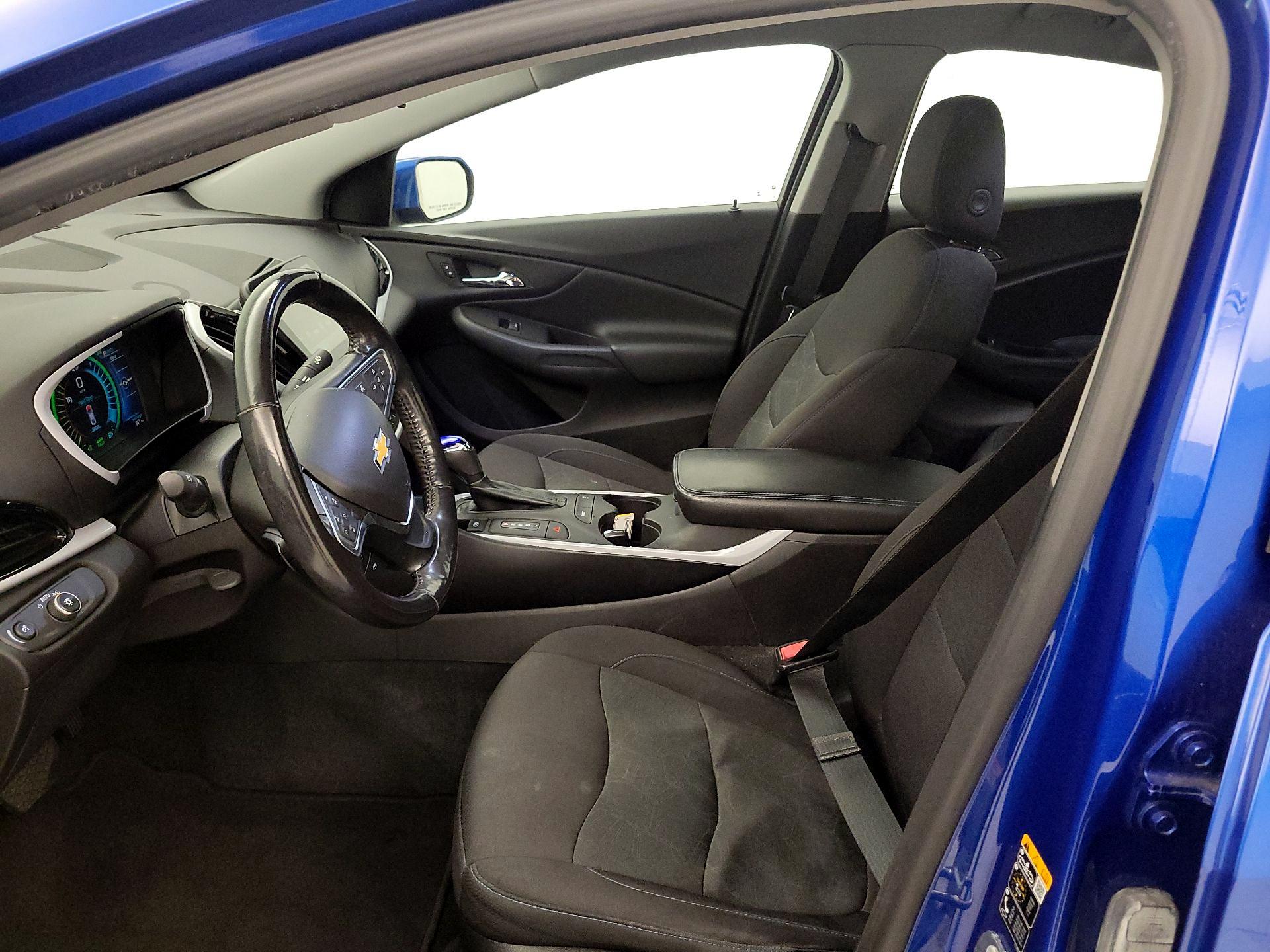 Thumbnail: 2018 Chevrolet Volt - 11