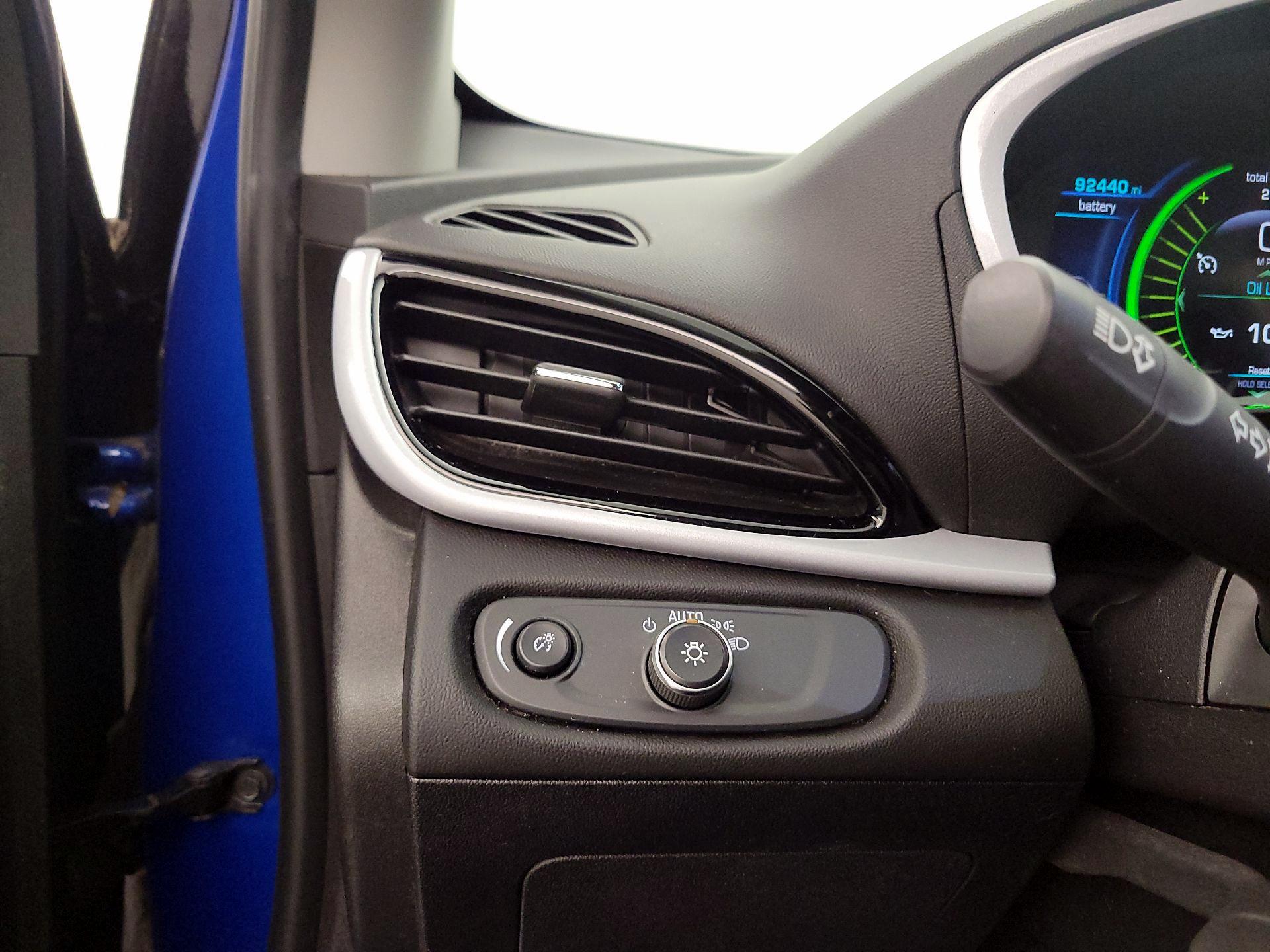Thumbnail: 2018 Chevrolet Volt - 13