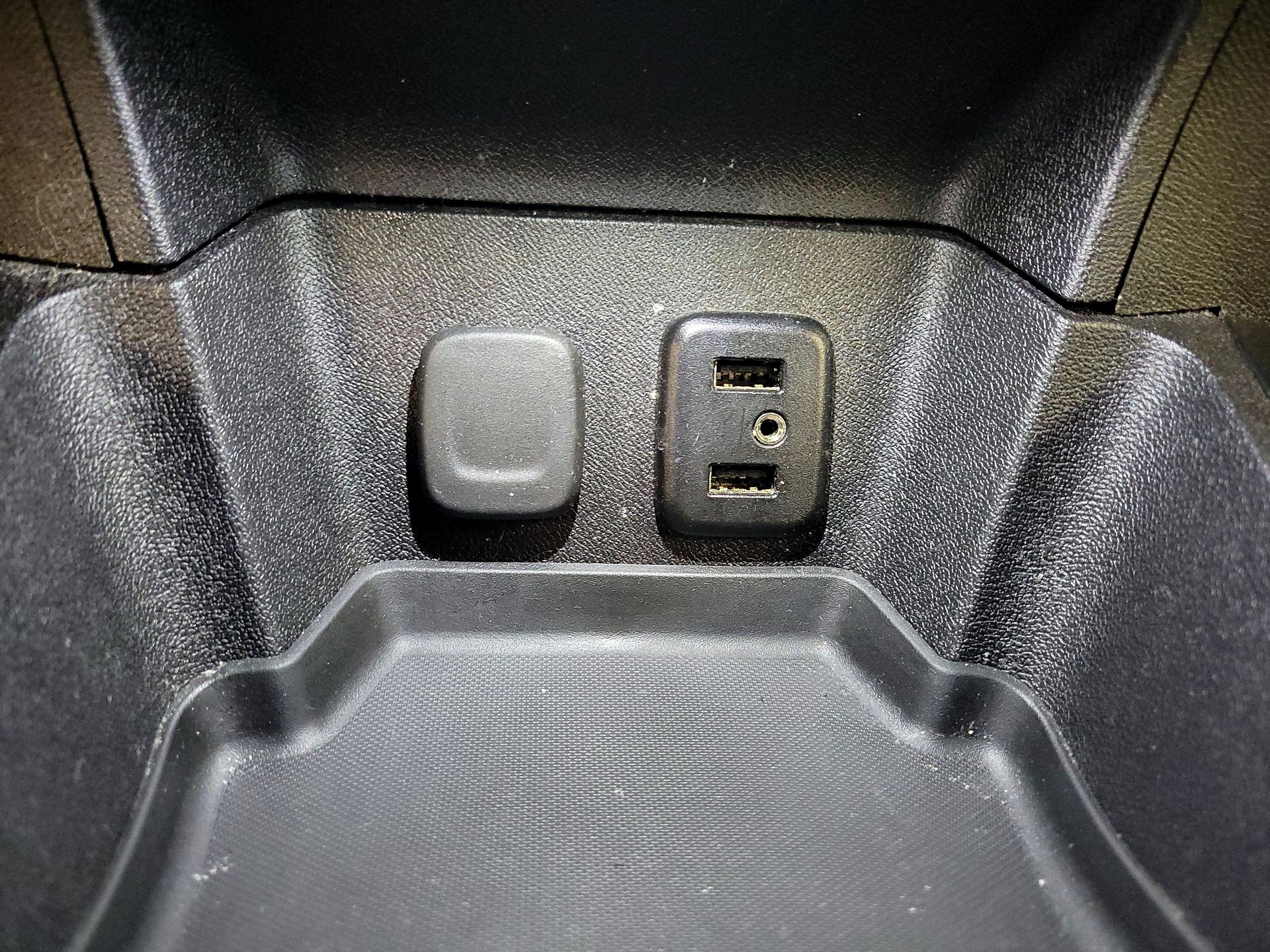 Thumbnail: 2018 Chevrolet Volt - 18