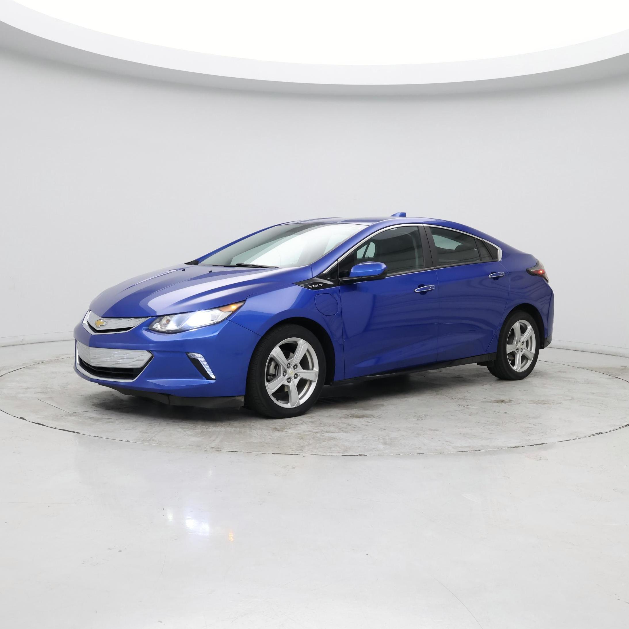 Thumbnail: 2018 Chevrolet Volt - 3