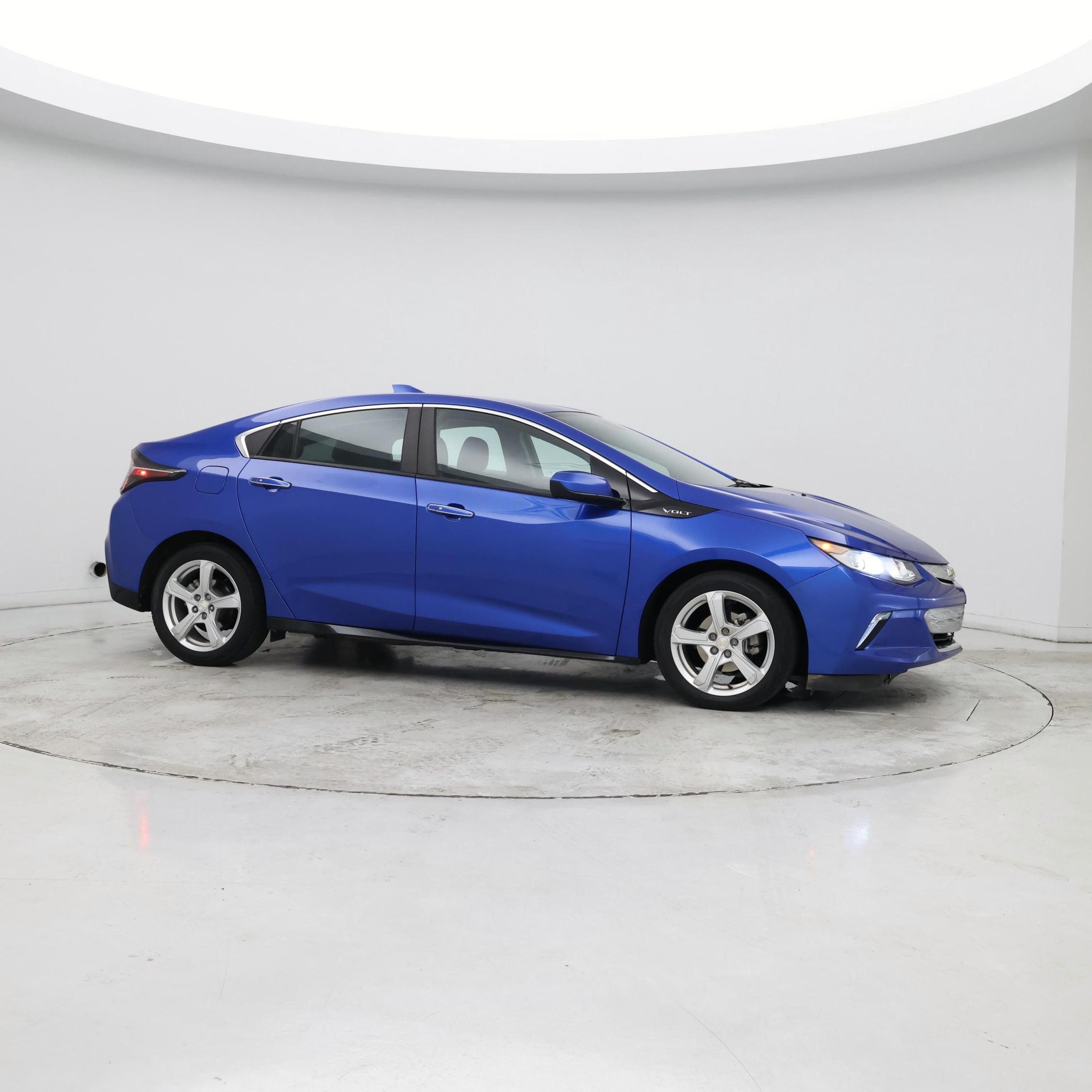 Thumbnail: 2018 Chevrolet Volt - 7
