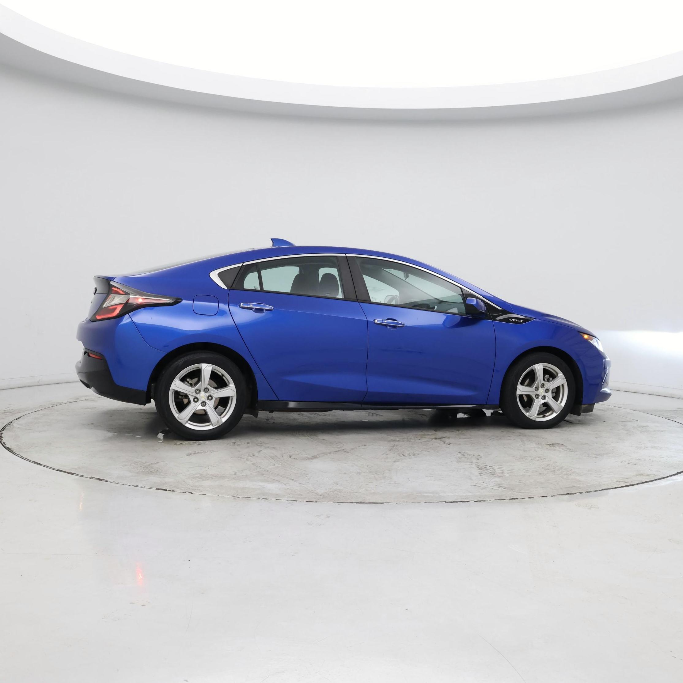 Thumbnail: 2018 Chevrolet Volt - 8