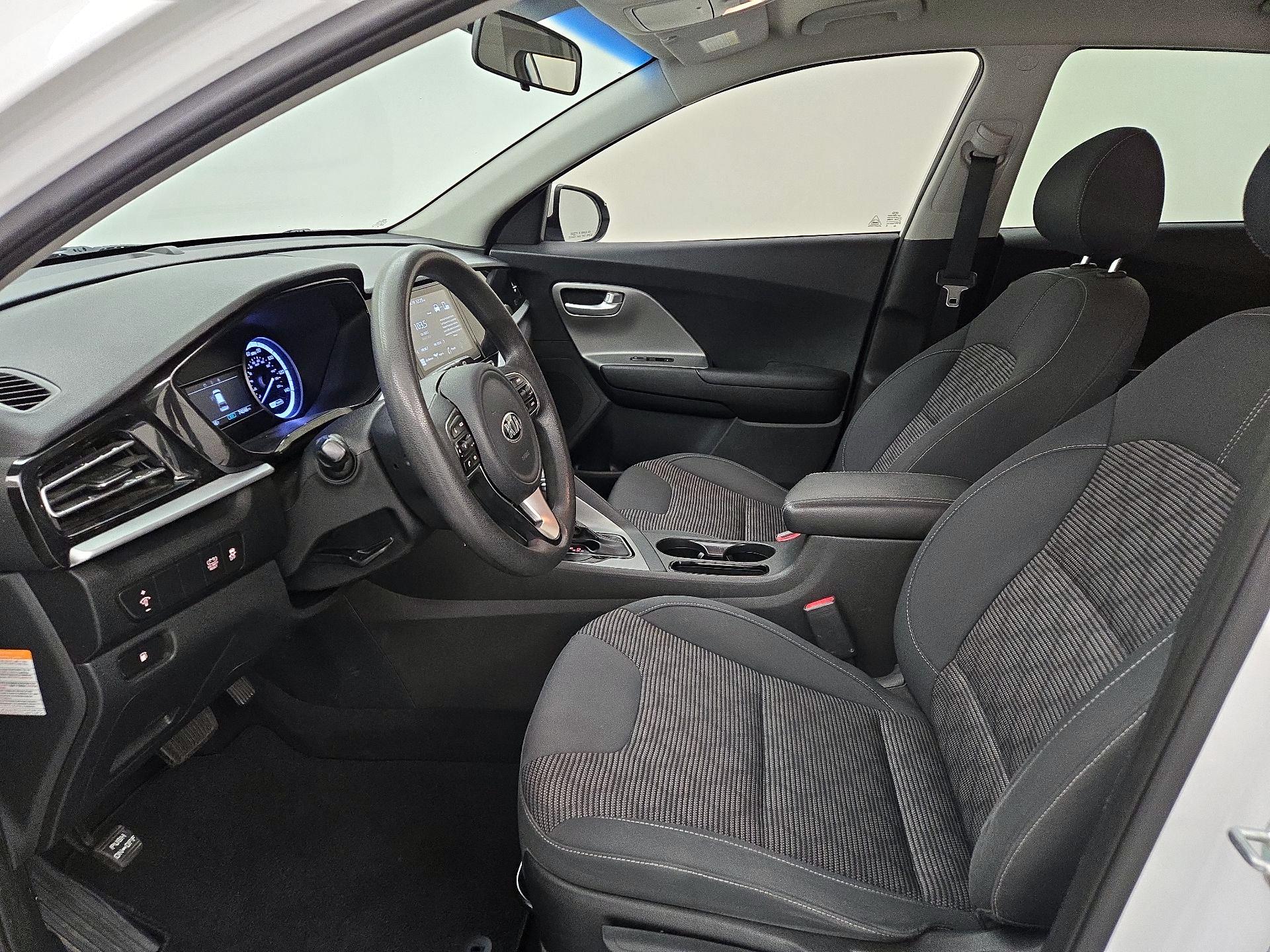 Thumbnail: 2020 Kia Niro - 11