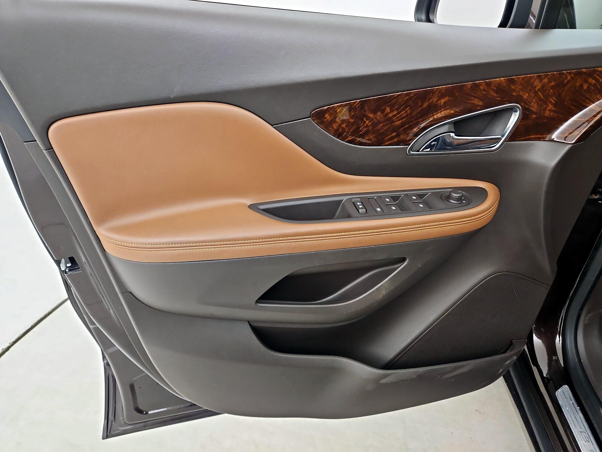 Thumbnail: 2015 Buick Encore - 12
