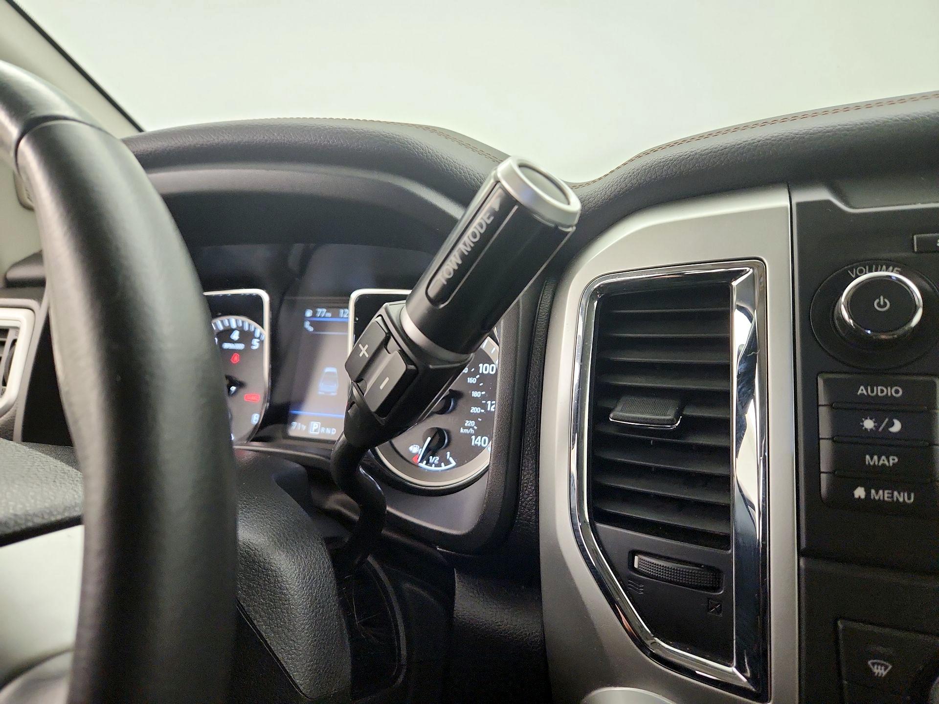 Thumbnail: 2019 Nissan Titan - 18