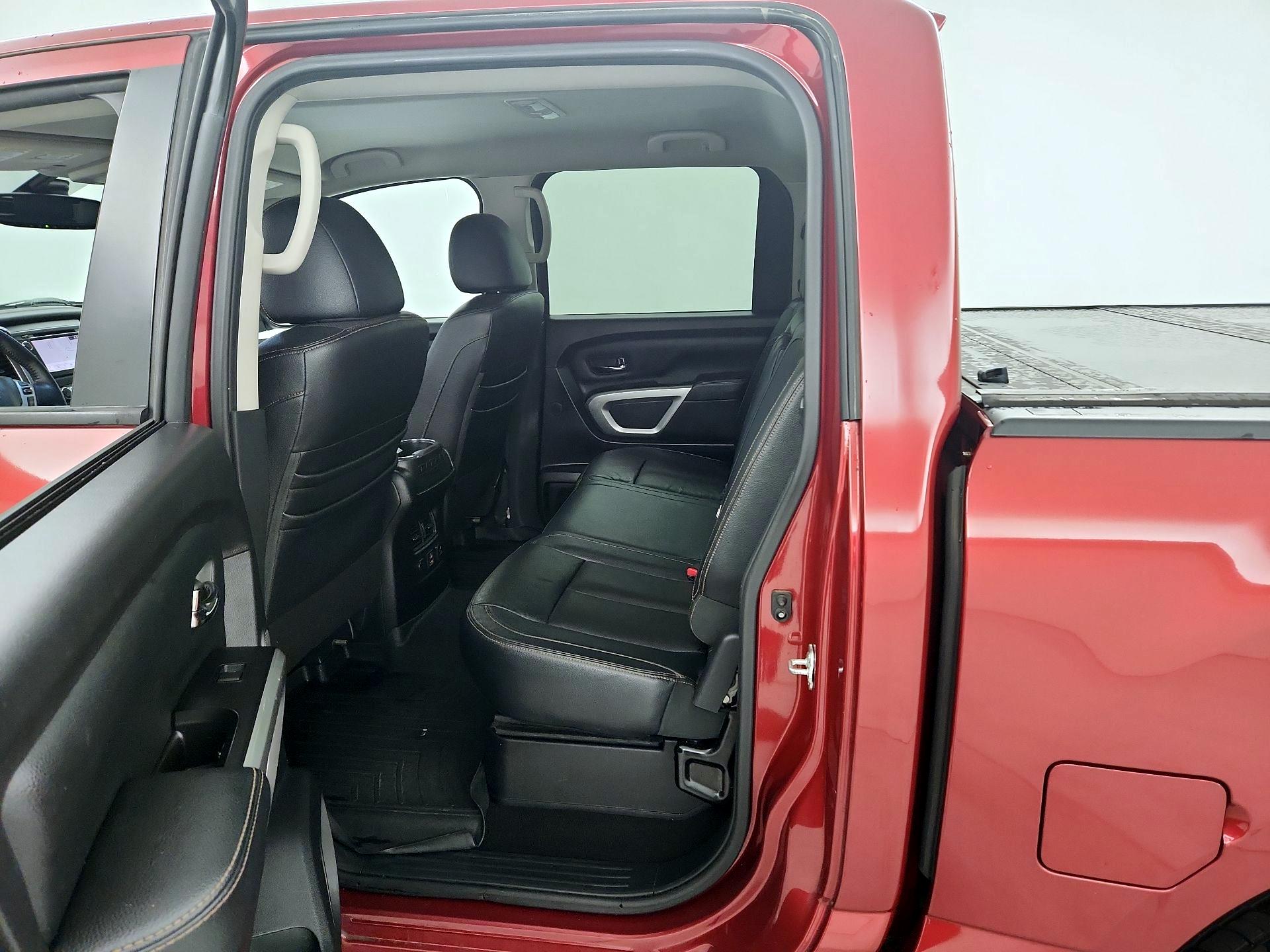 Thumbnail: 2019 Nissan Titan - 20