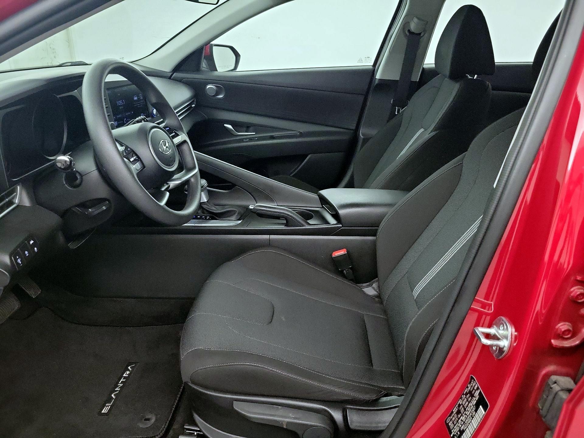 Thumbnail: 2023 Hyundai Elantra - 9