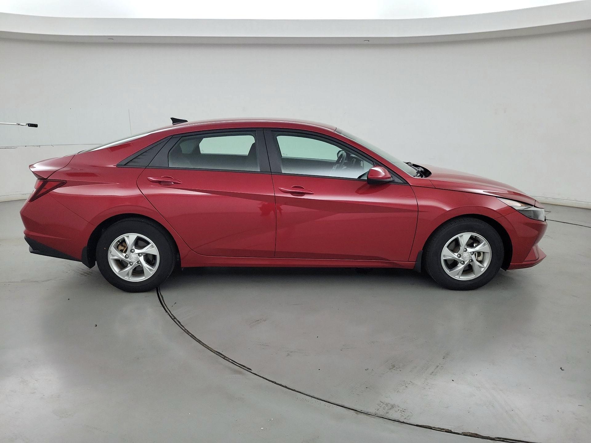 Thumbnail: 2023 Hyundai Elantra - 4