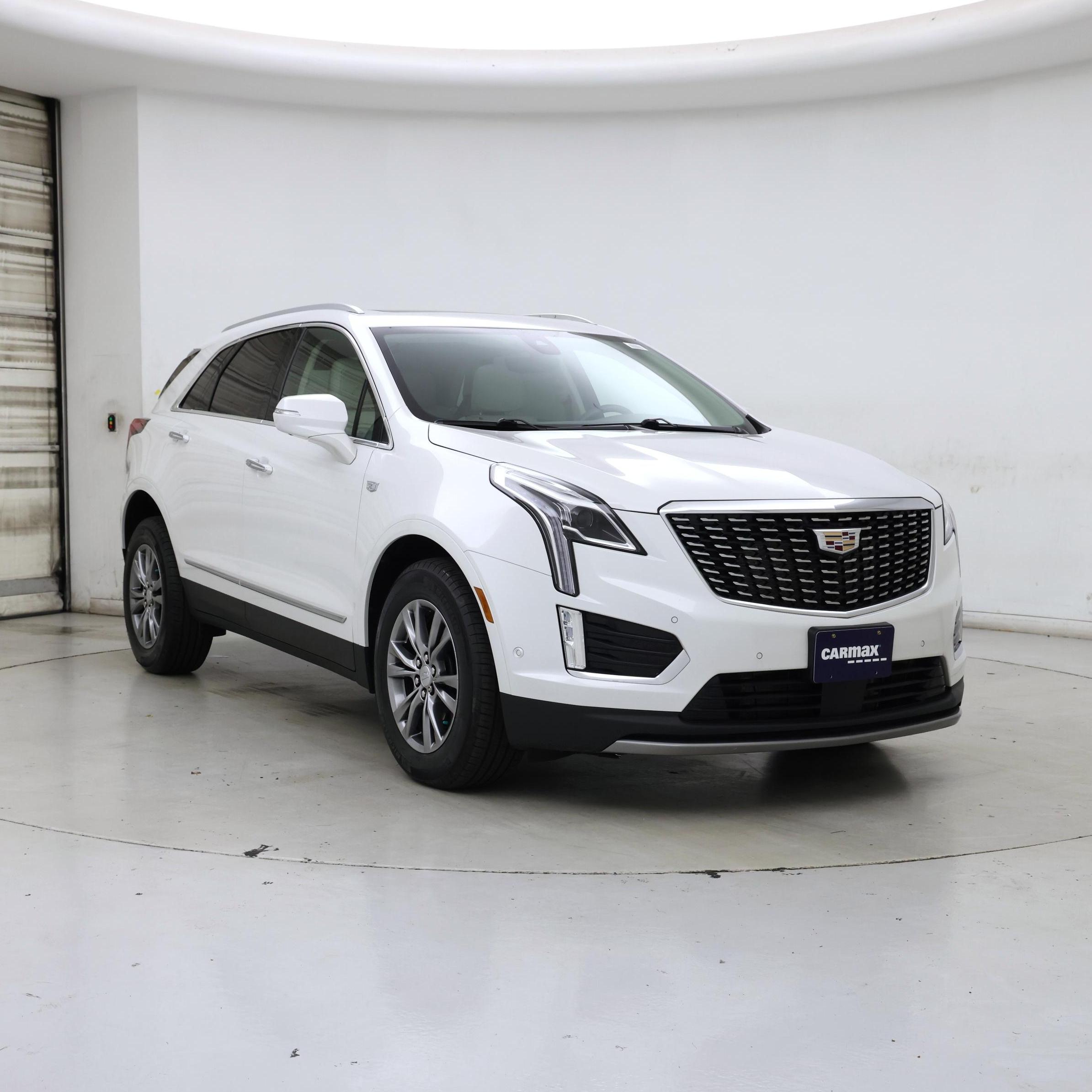 White 2021 Cadillac XT5 SUV / Crossover Four-Wheel Drive Automatic